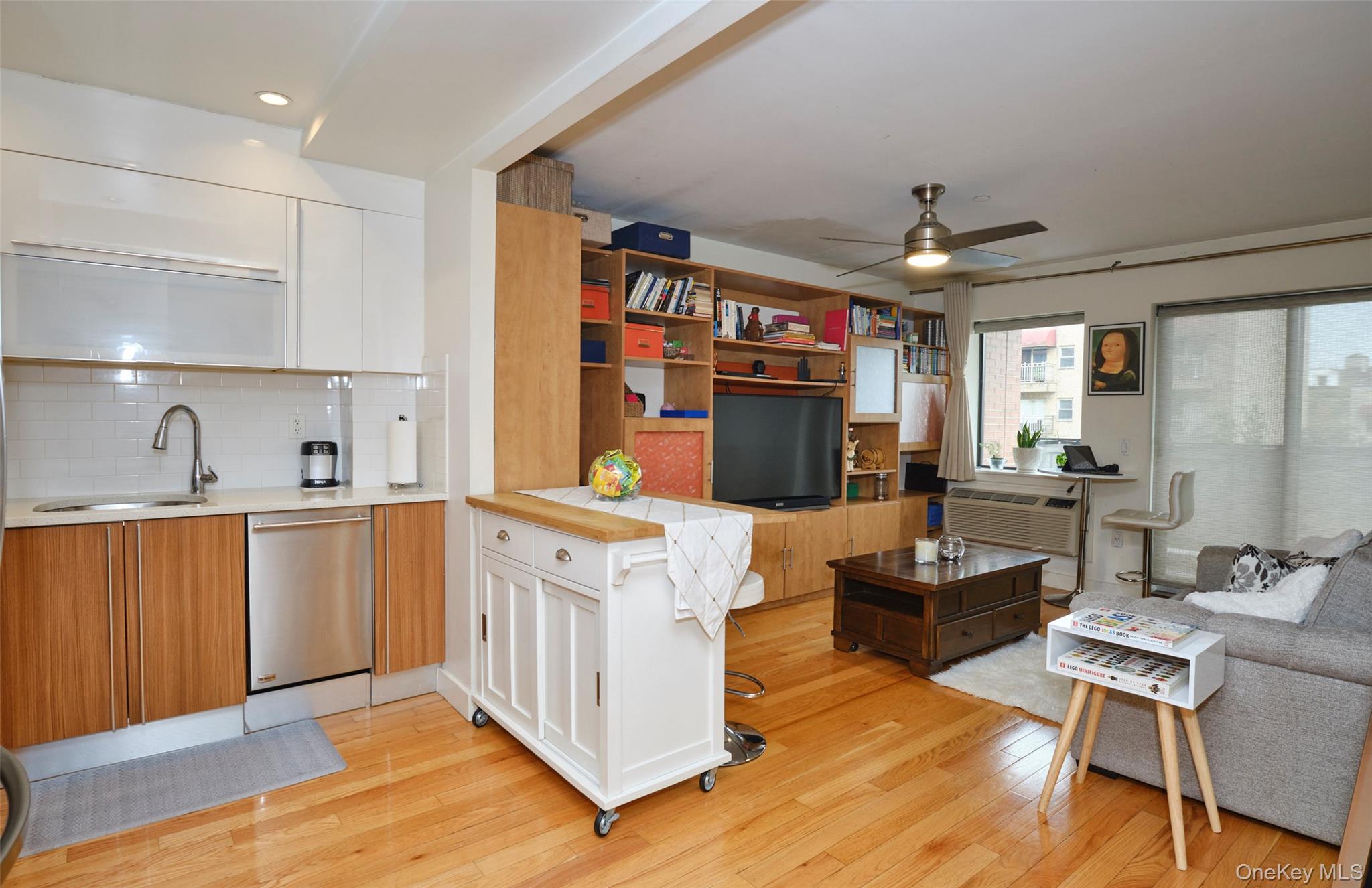 #4 photo, 31-35 31st Street, クイーンズ区 Astoria , NY 11106