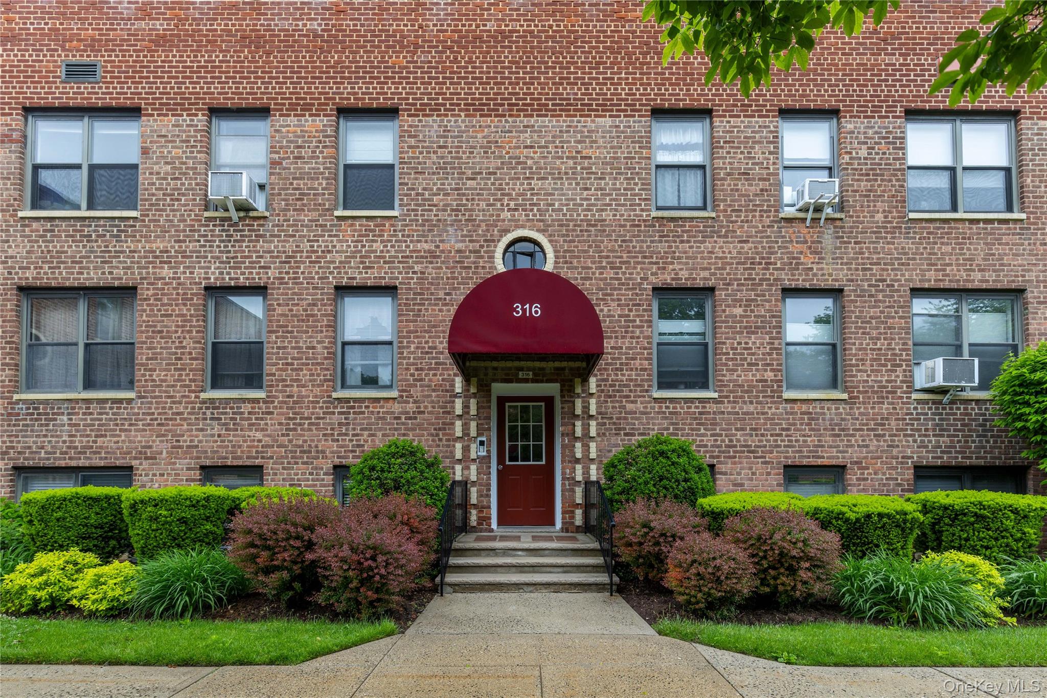 #1 photo, 316 Richbell Road, Mamaroneck , NY 10543