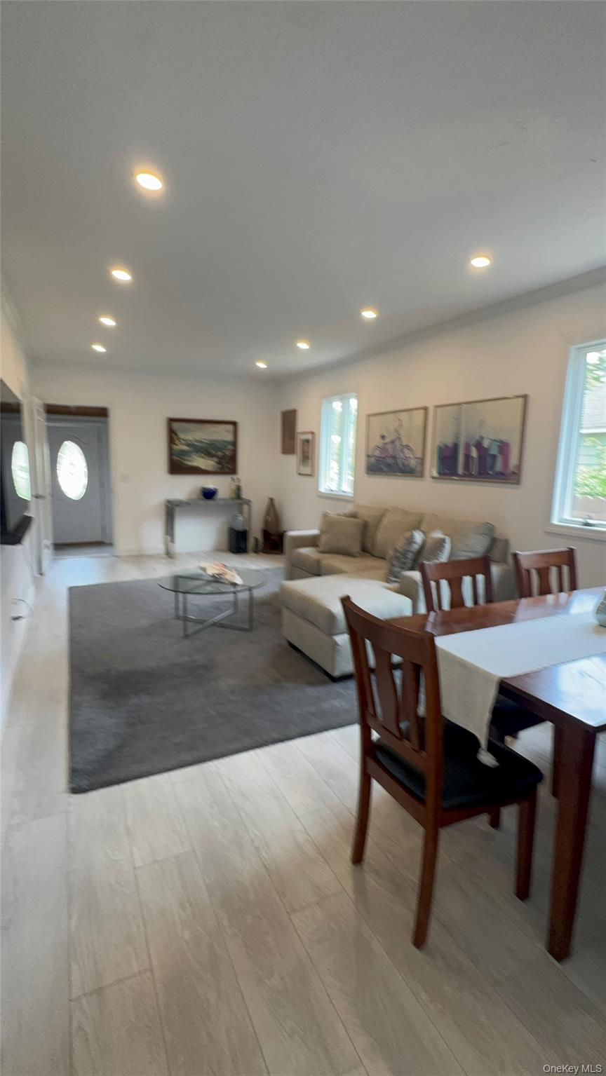 #5 photo, 519 Sweezy Avenue, サフォーク郡 Riverhead , NY 11901