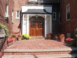 #1 photo, 55 Grand Avenue Avenue, Rockville Centre , NY 11570