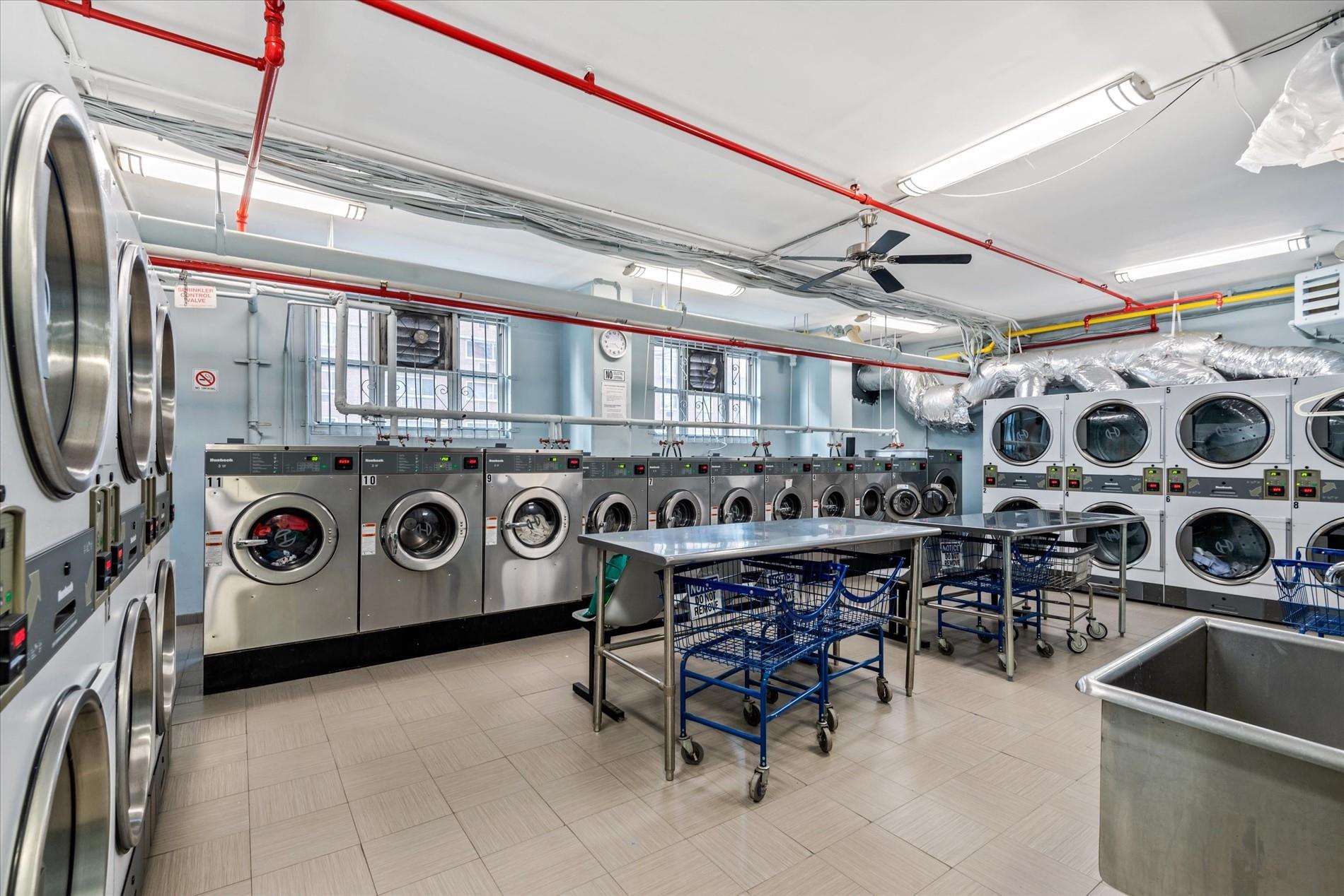 #12 photo, 52-30 39 Drive, クイーンズ区 Woodside , NY 11377