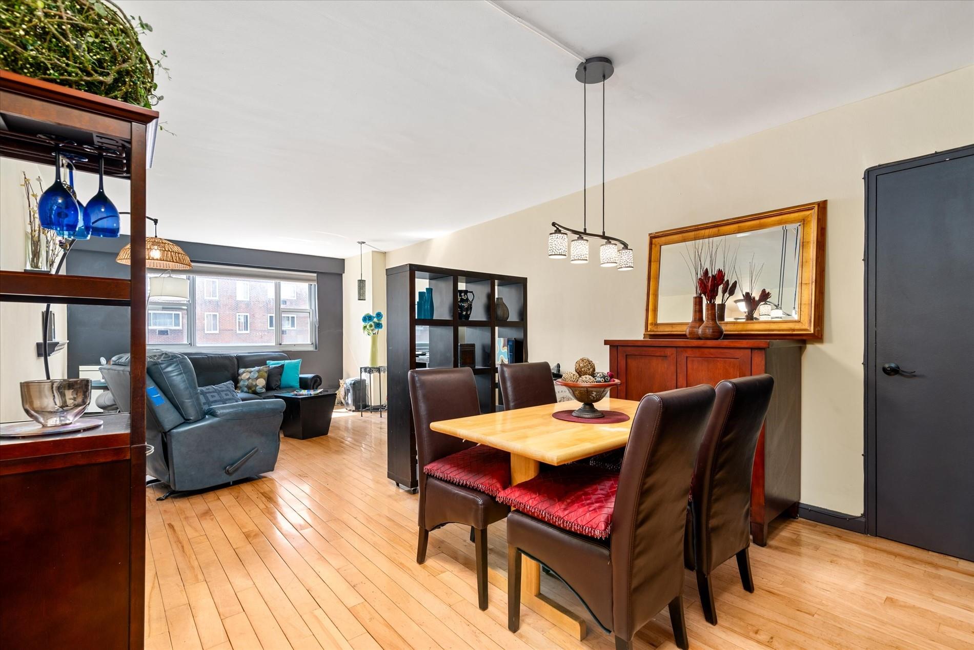 #4 photo, 52-30 39 Drive, クイーンズ区 Woodside , NY 11377