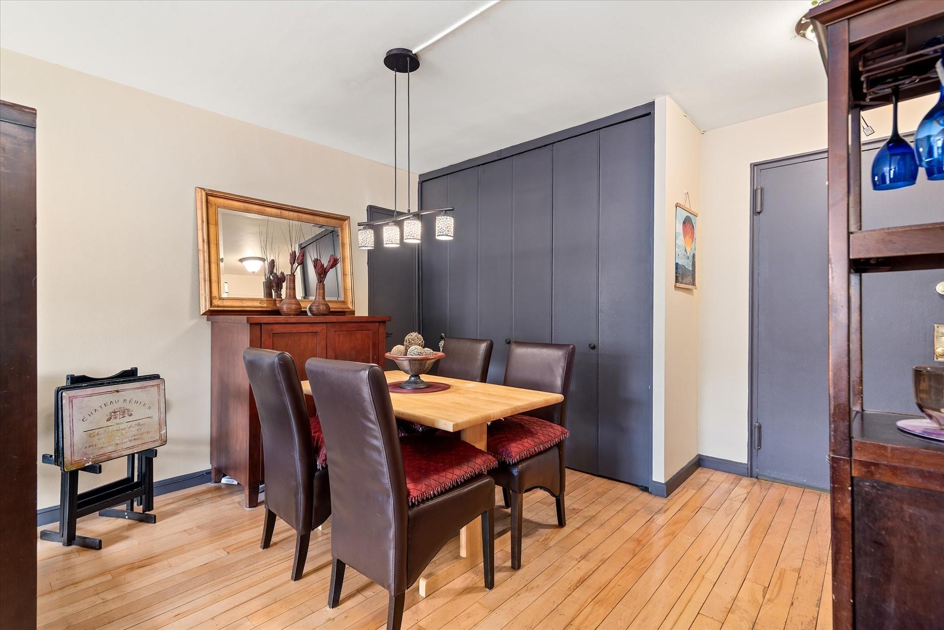 #5 photo, 52-30 39 Drive, クイーンズ区 Woodside , NY 11377