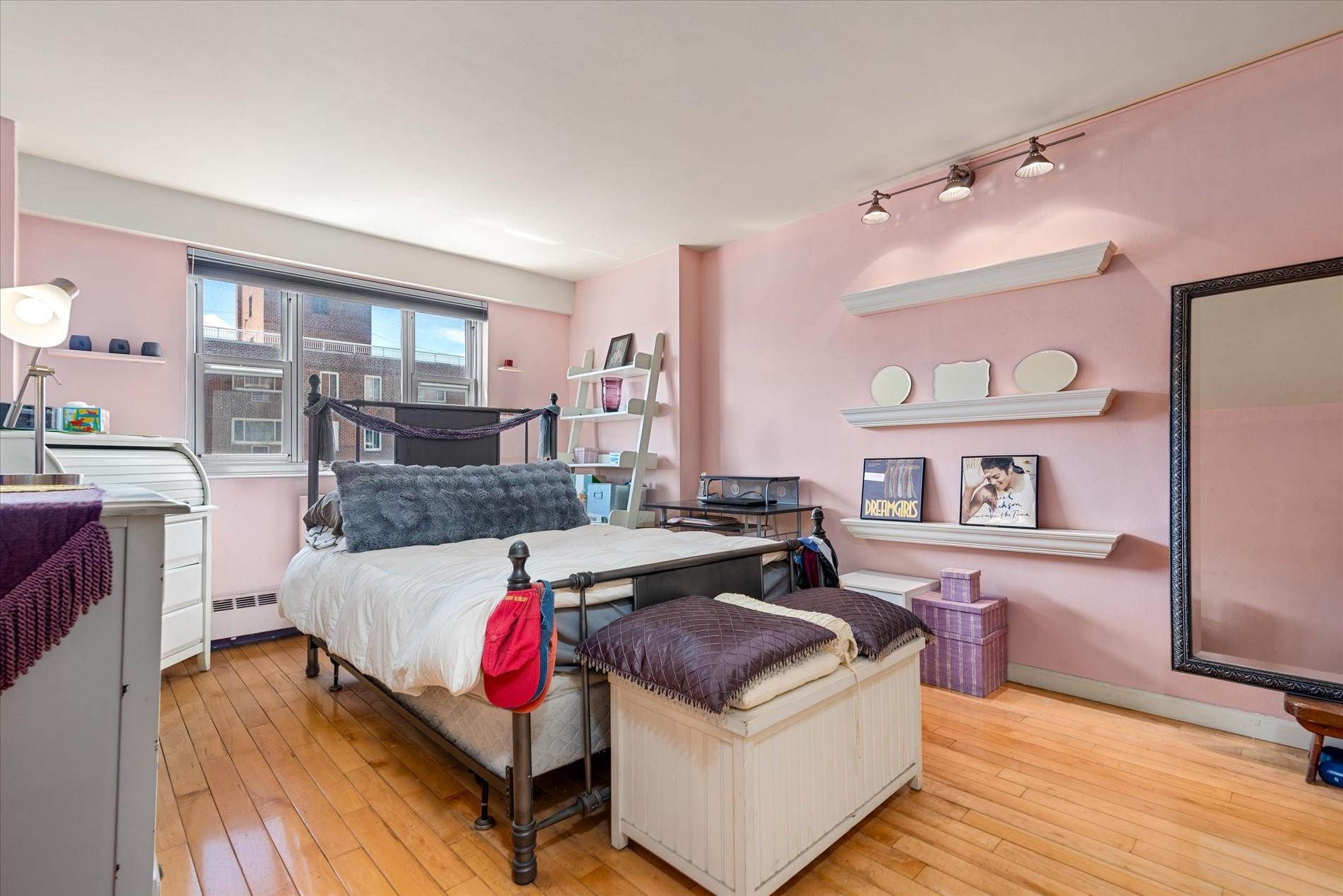 #9 photo, 52-30 39 Drive, クイーンズ区 Woodside , NY 11377