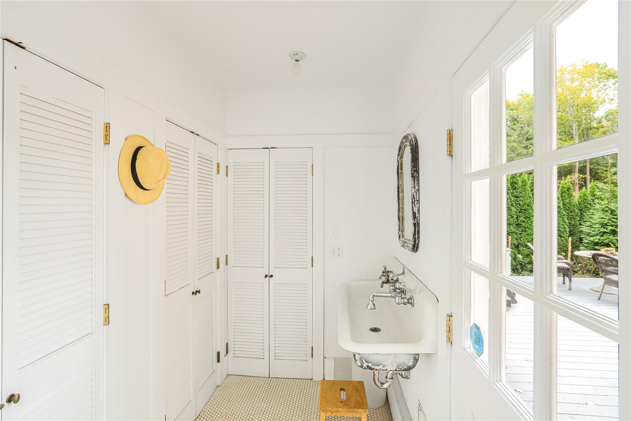 #11 photo, 20 Livingston Road, Bellport Village , NY 11713