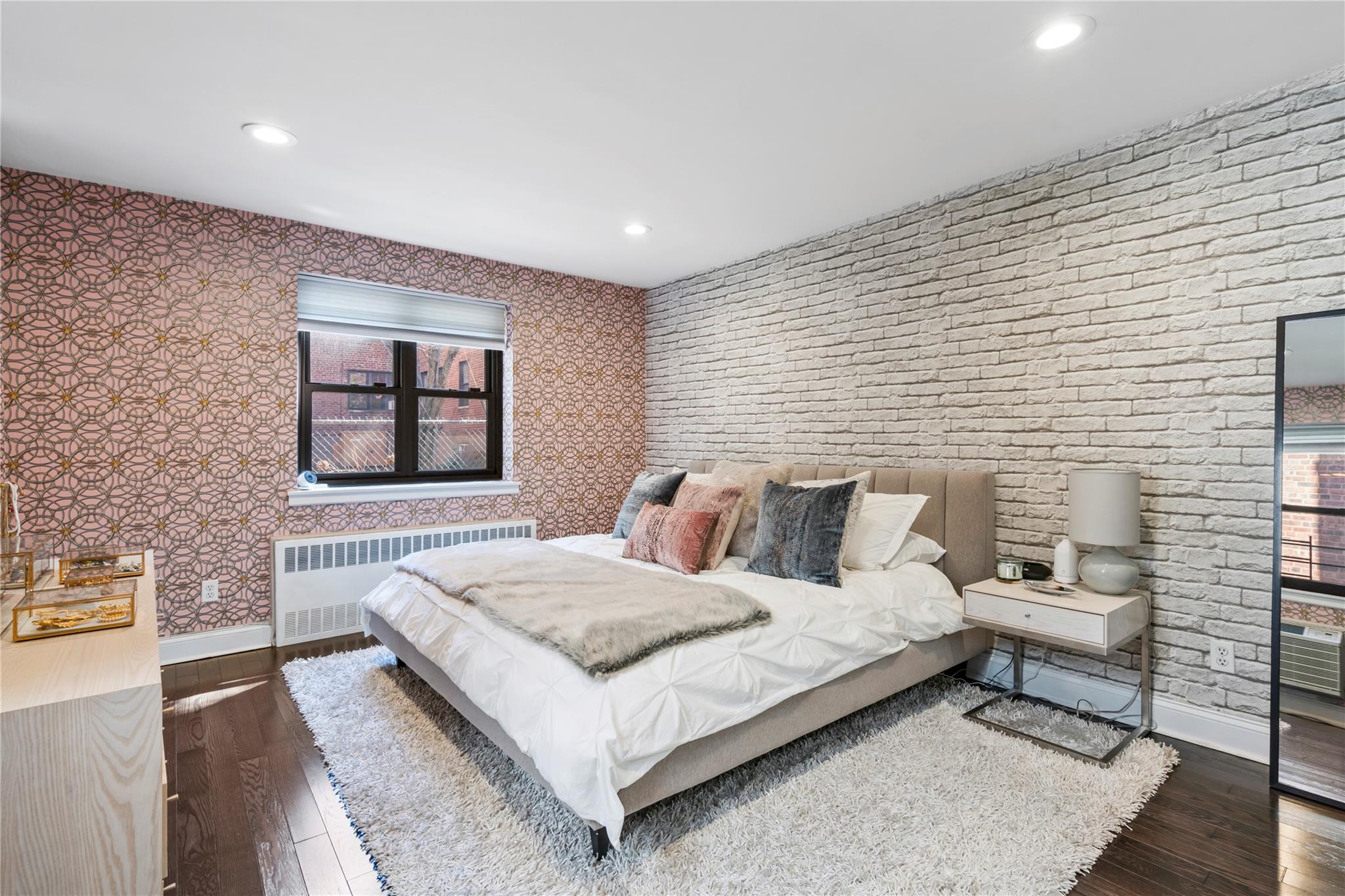 #17 photo, 50 Brompton Road, 長島 大頸 Great Neck , NY 11021