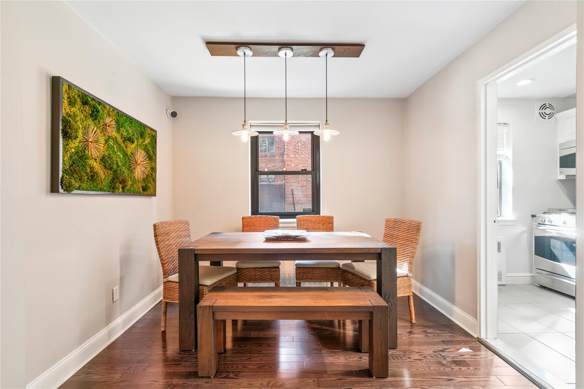 #6 photo, 50 Brompton Road, 長島 大頸 Great Neck , NY 11021