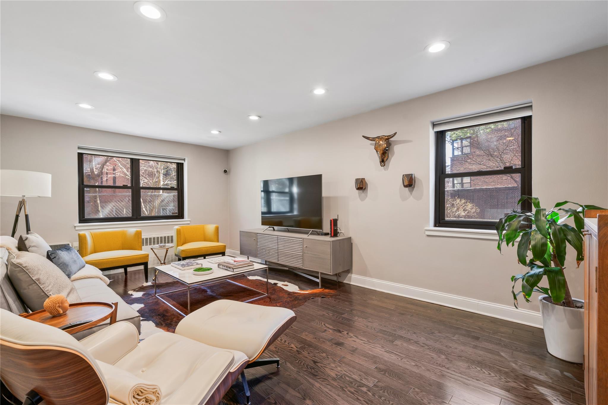 #8 photo, 50 Brompton Road, 長島 大頸 Great Neck , NY 11021