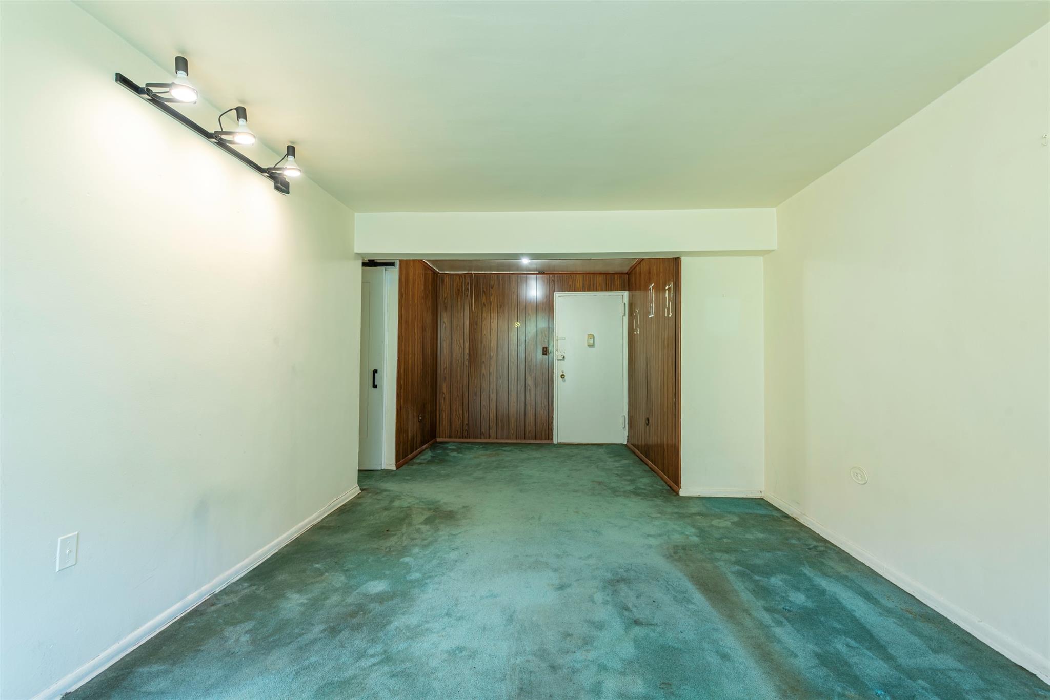 #10 photo, 99-35 59 Avenue, クイーンズ区 Corona , NY 11368