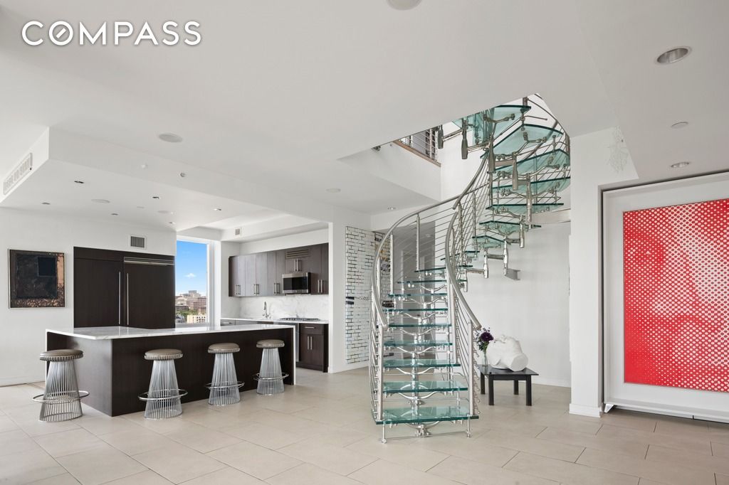 #8 photo, 111 Central Park N, マンハッタン Harlem , NY 10026