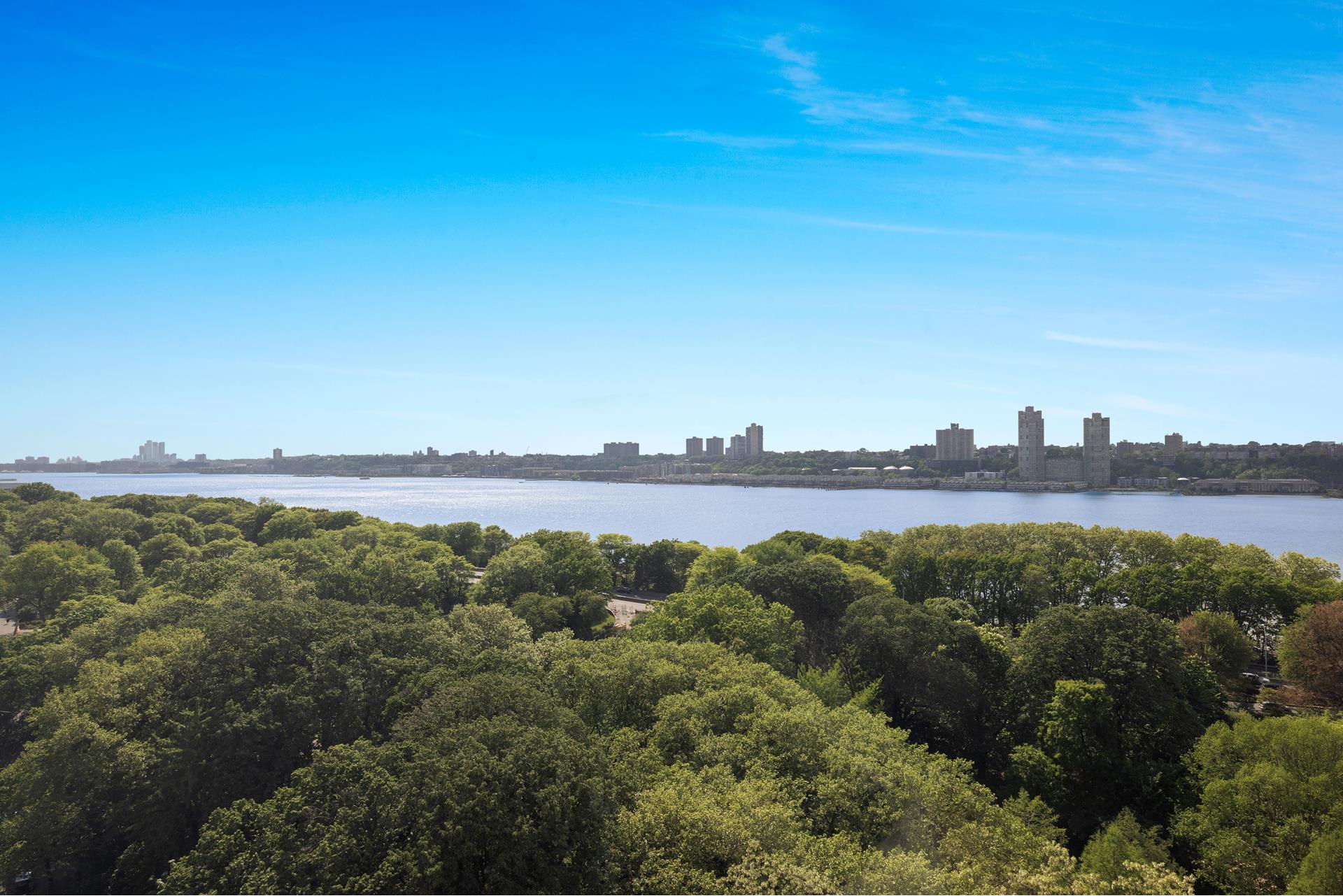#7 photo, 90 RIVERSIDE Drive, マンハッタン Upper West Side , NY 10024
