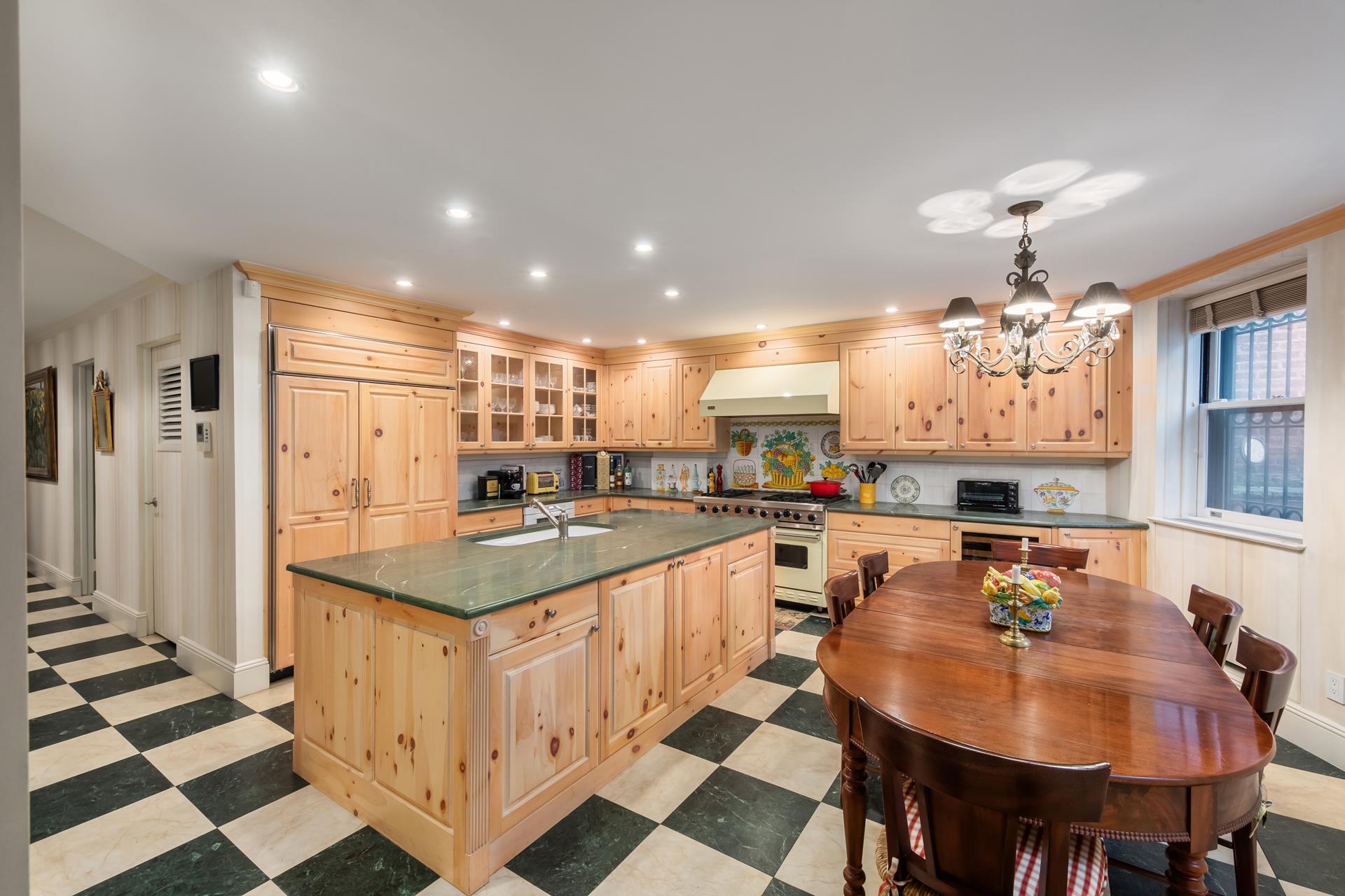 #13 photo, 330 CONVENT Avenue, マンハッタン Hamilton Heights , NY 10031