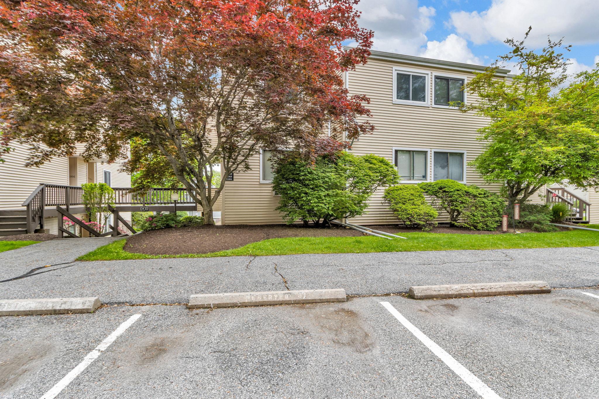 #1 photo, 1101 Village Drive, 紐約州 Brewster , NY 10509