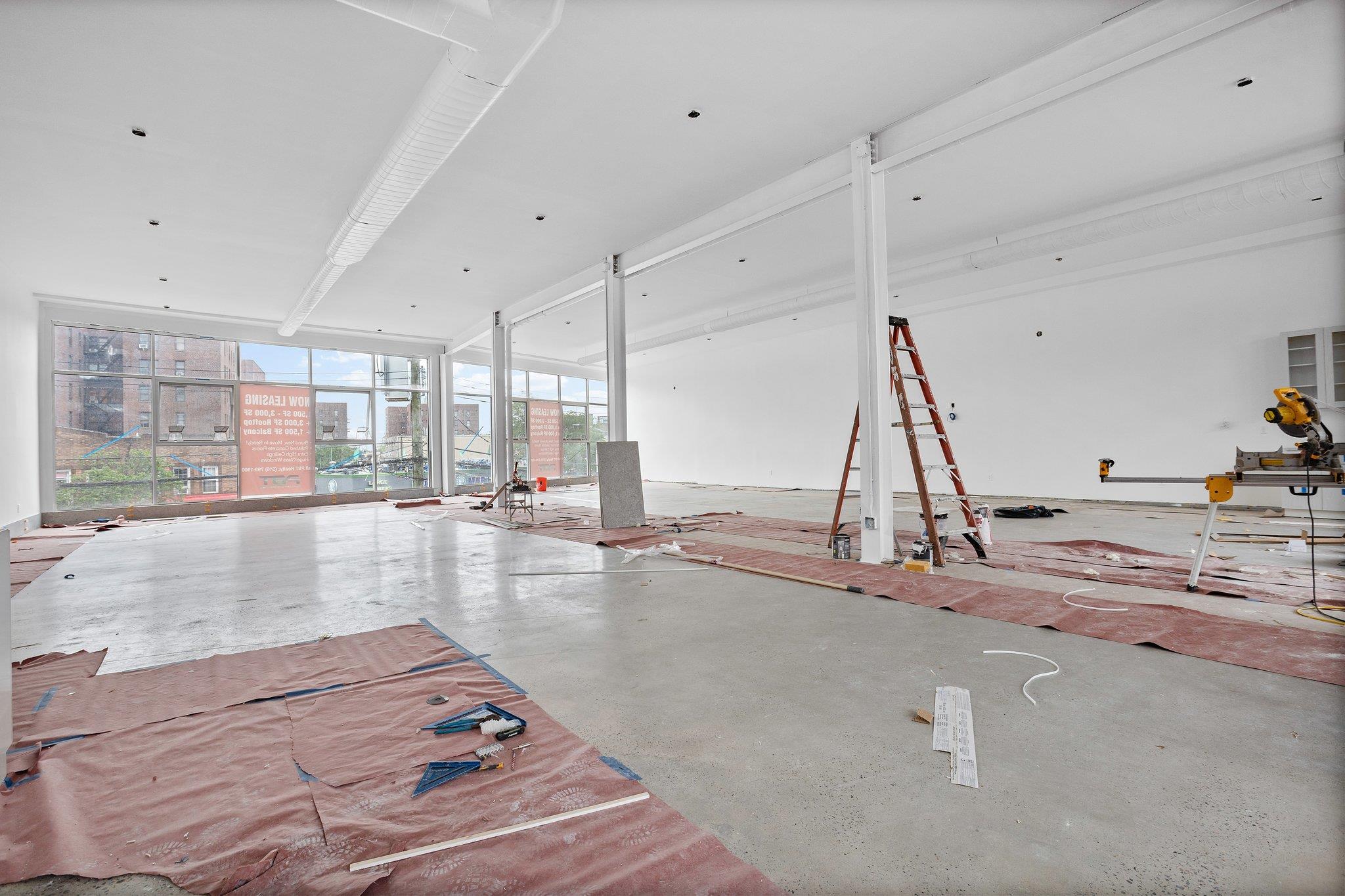 #1 photo, 190-21 Jamaica Avenue, Hollis , NY 11423