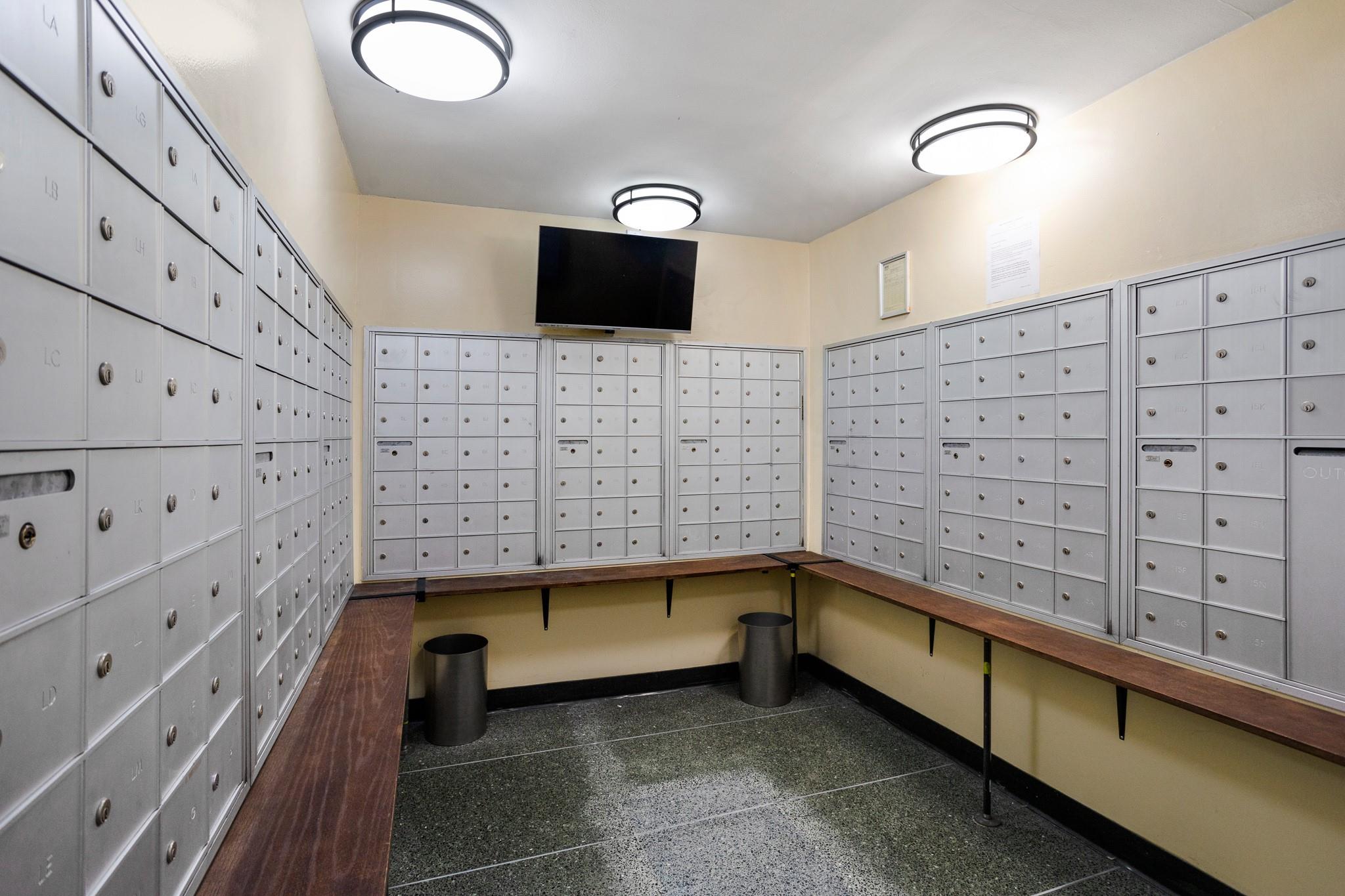 #4 photo, 6115 97th St, Rego Park , NY 11374