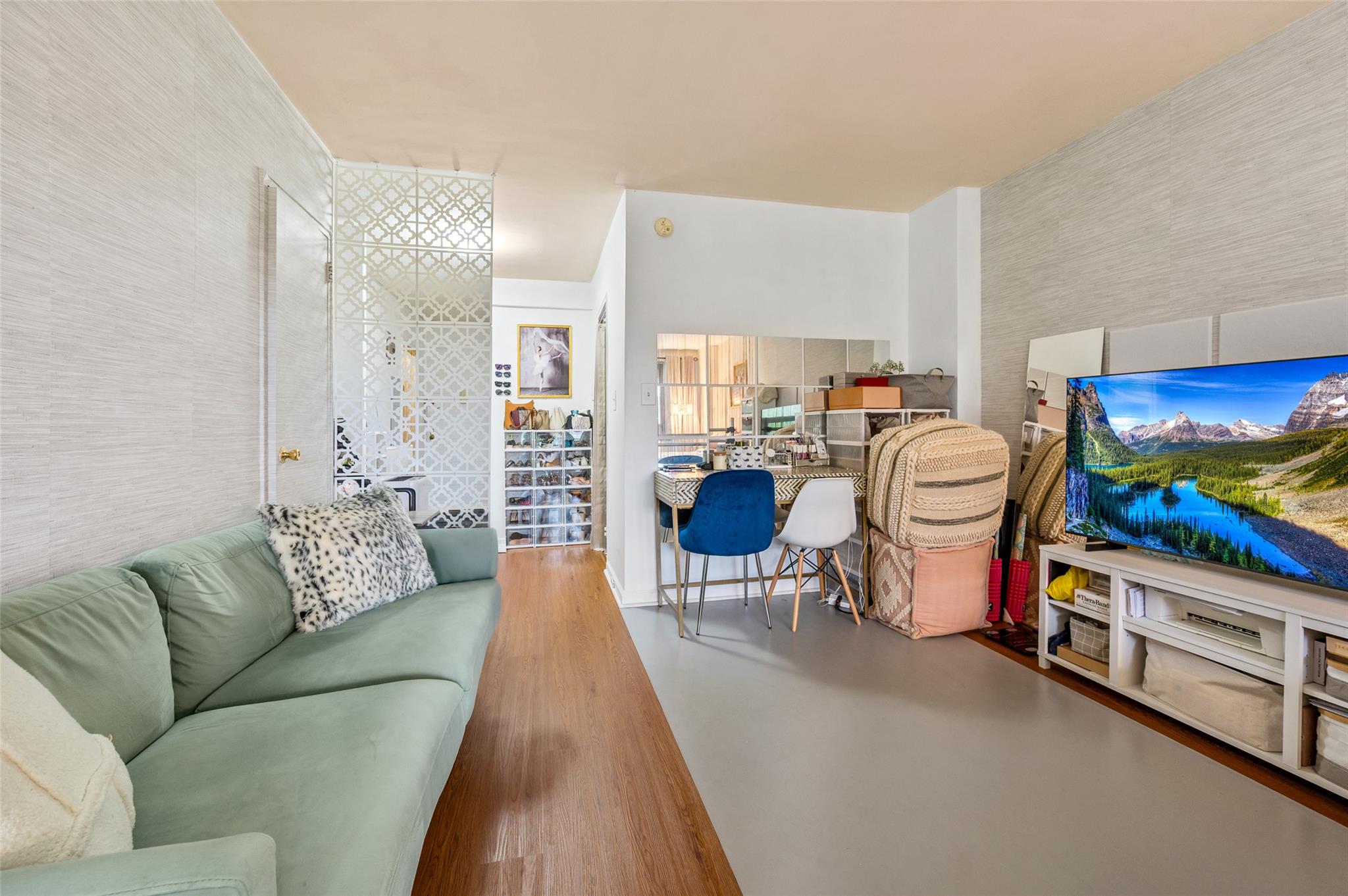 #7 photo, 6115 97th St, Rego Park , NY 11374