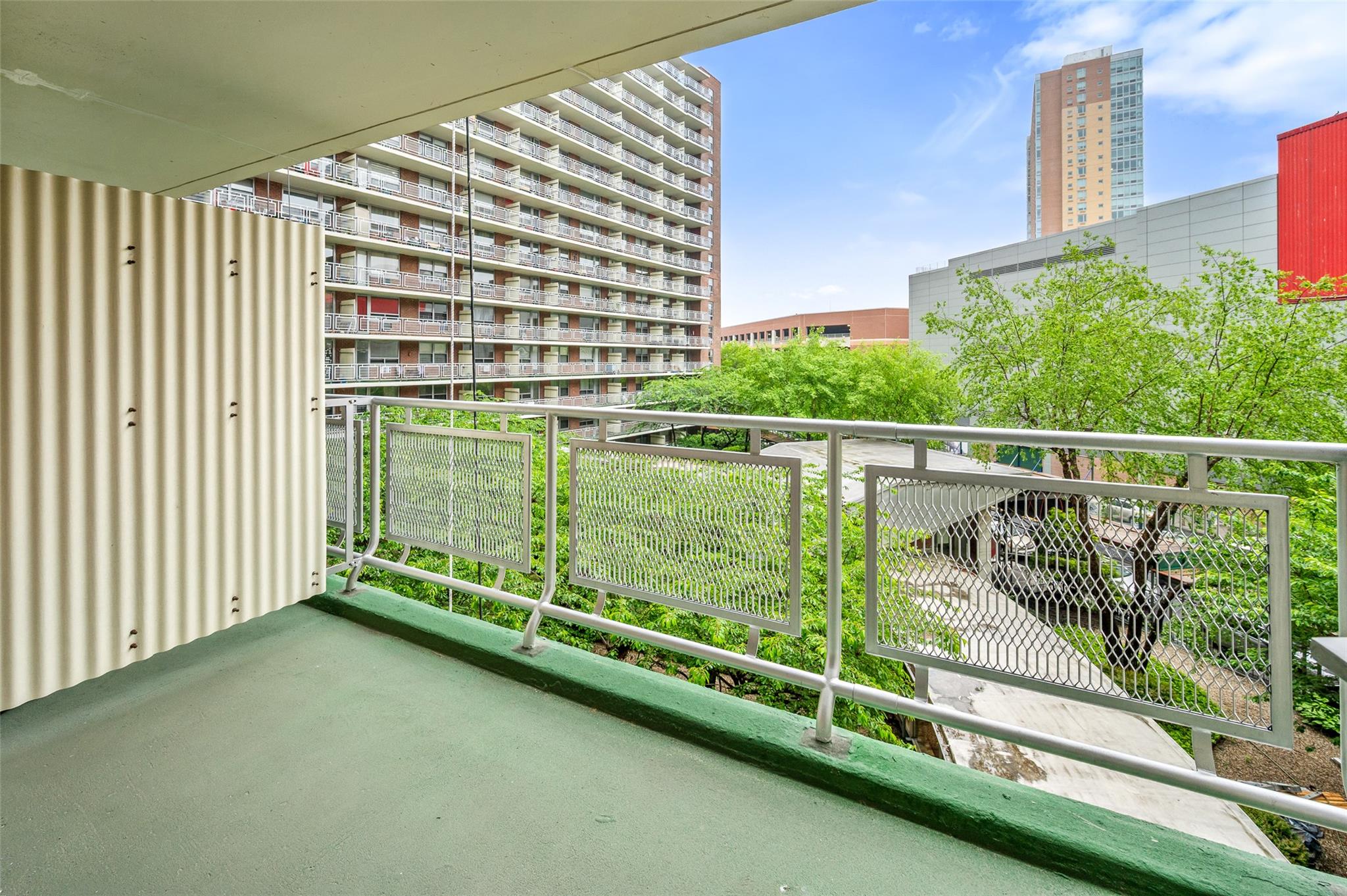 #9 photo, 6115 97th St, Rego Park , NY 11374