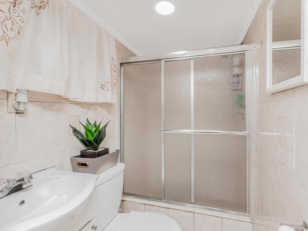 #20 photo, 4428 Bruner Avenue, برونكس Bronx , NY 10466