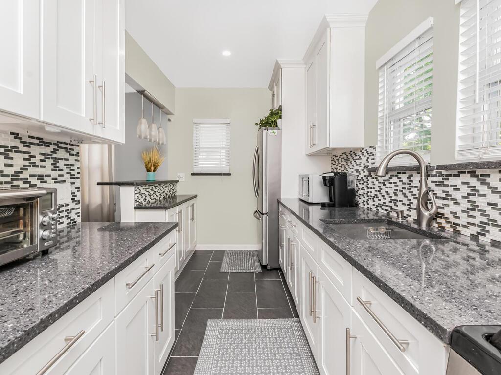 #8 photo, 4428 Bruner Avenue, برونكس Bronx , NY 10466