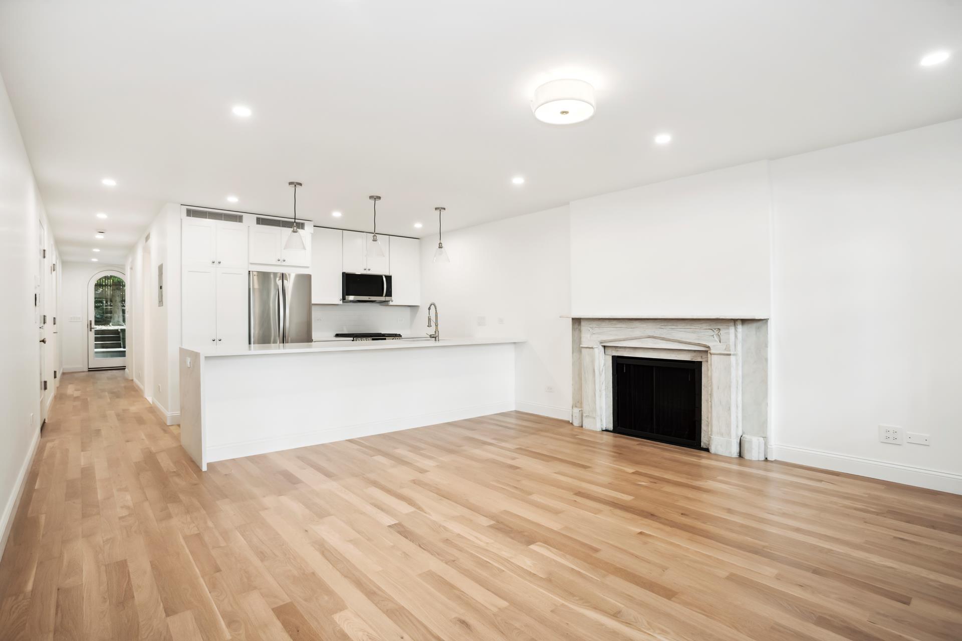 #3 photo, 119 HENRY Street, ブルックリン区 Brooklyn Heights , NY 11201