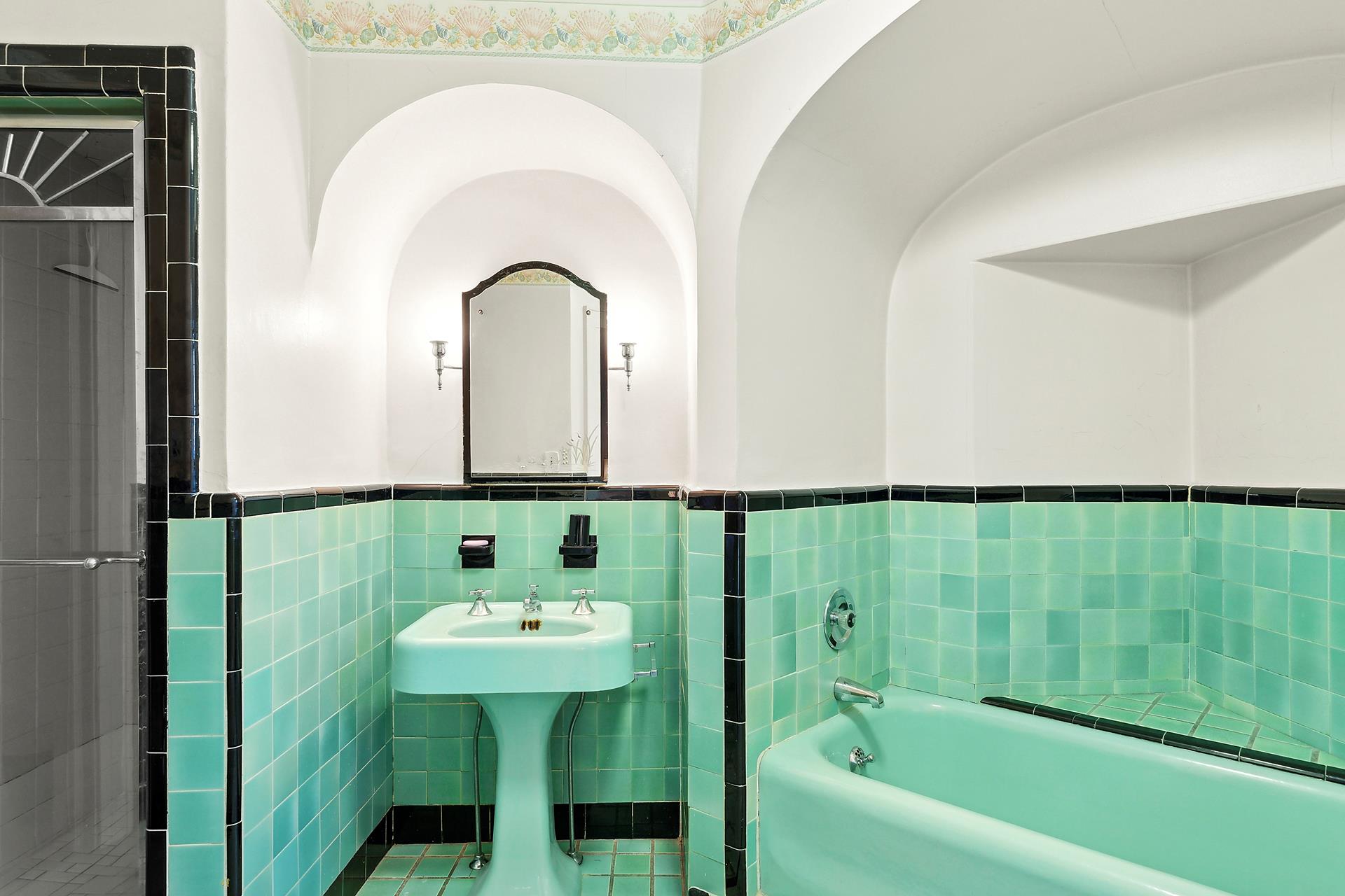 #12 photo, 45-47 193RD Street, 法拉盛 Flushing , NY 11358