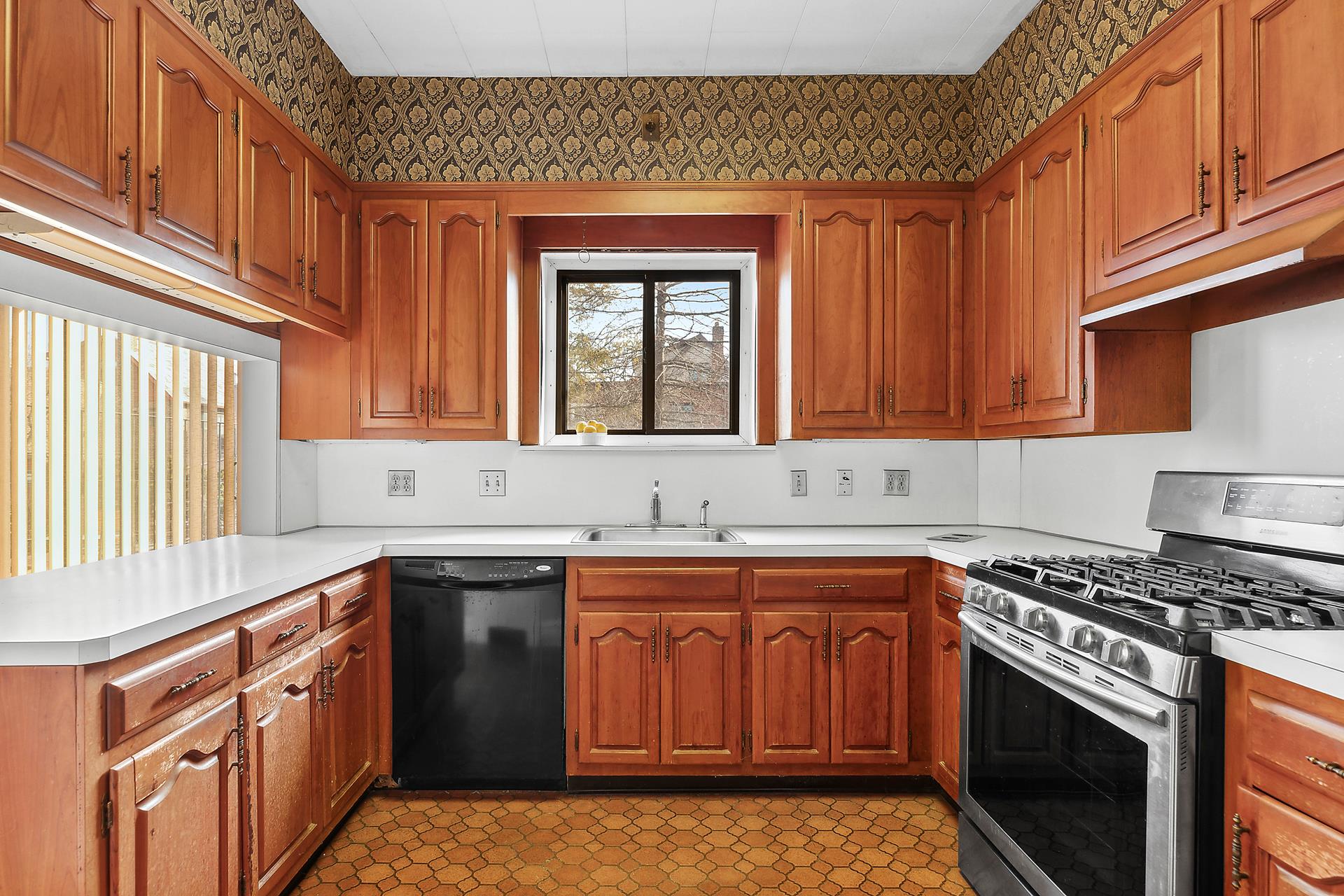 #9 photo, 45-47 193RD Street, 法拉盛 Flushing , NY 11358