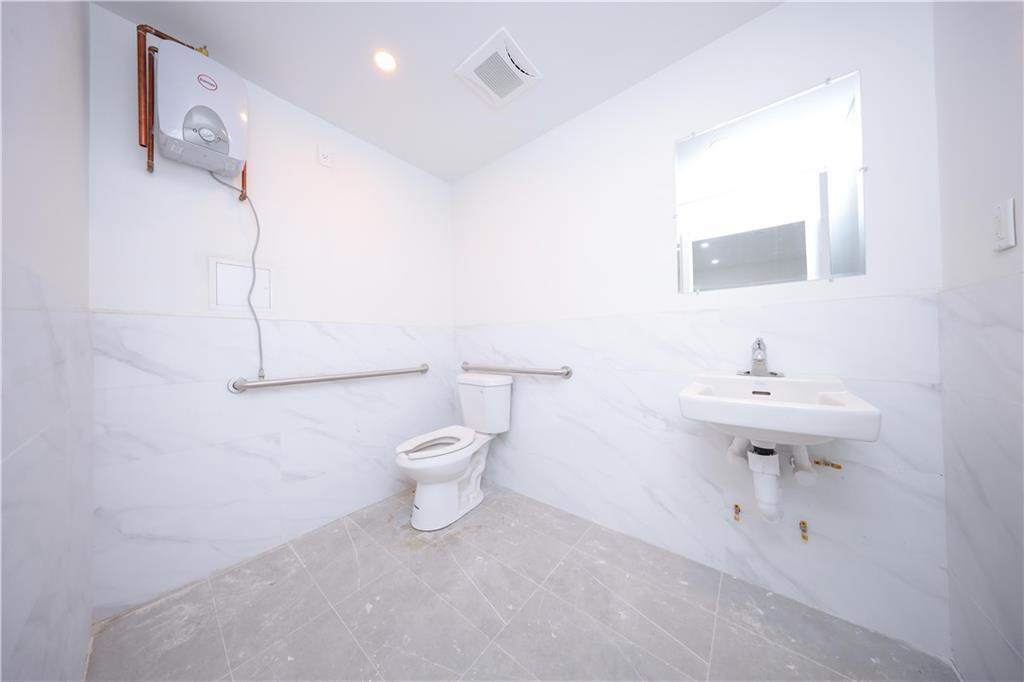 #19 photo, 16502 Sanford Avenue, クイーンズ区 Flushing , NY 11358