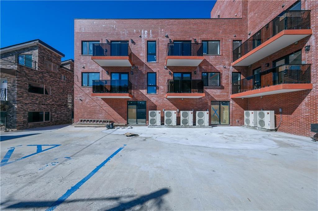 #3 photo, 16502 Sanford Avenue, クイーンズ区 Flushing , NY 11358