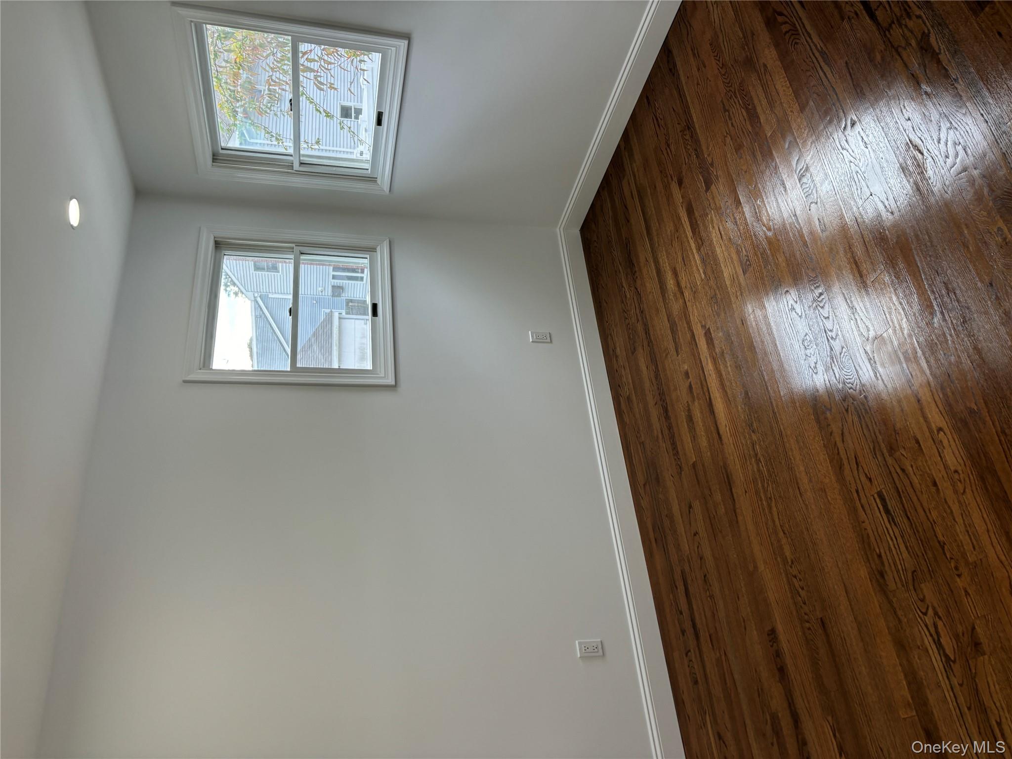 #12 photo, 14 Chenango Drive, サフォーク郡 Bay Shore , NY 11706