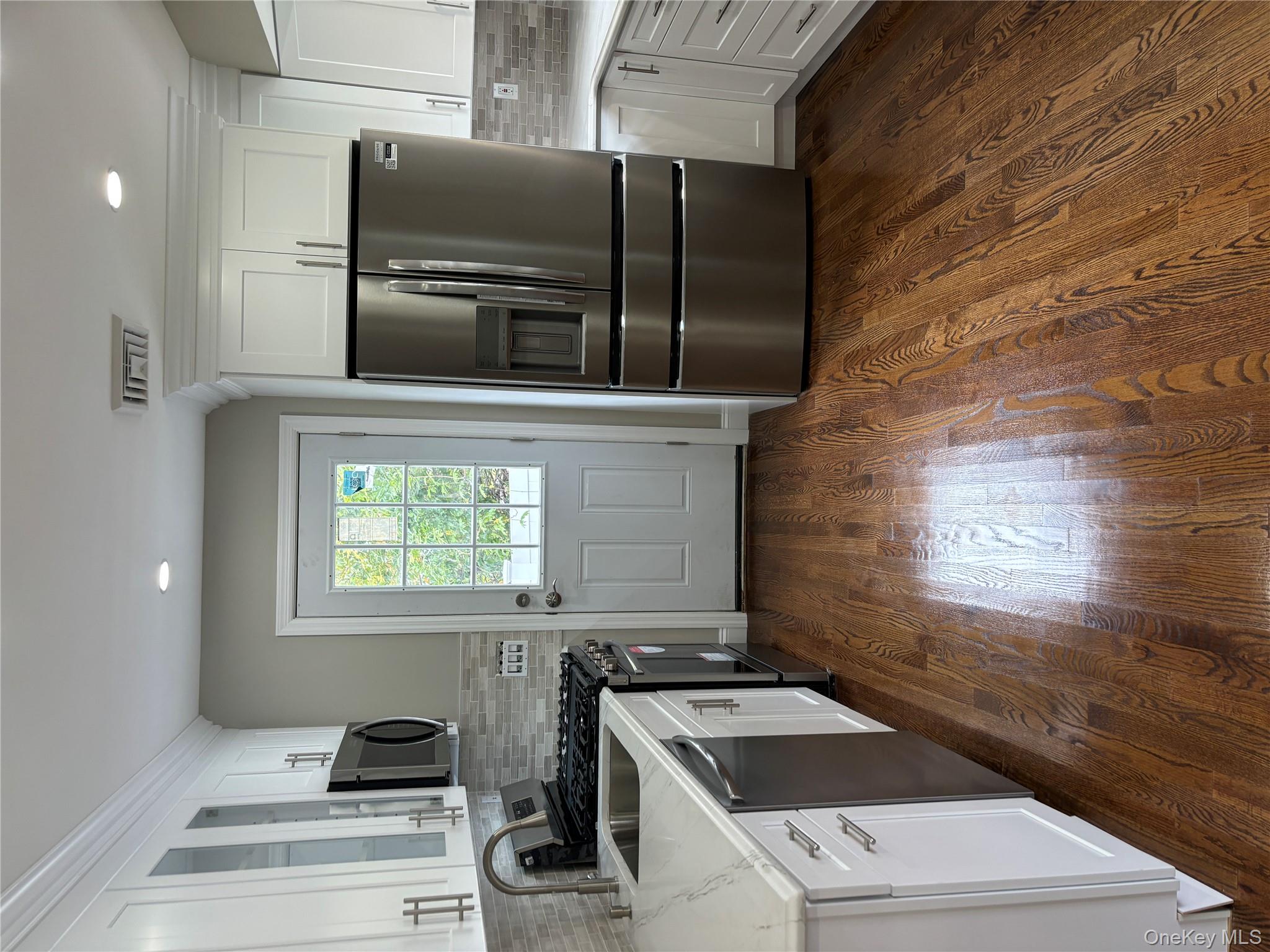 #5 photo, 14 Chenango Drive, サフォーク郡 Bay Shore , NY 11706