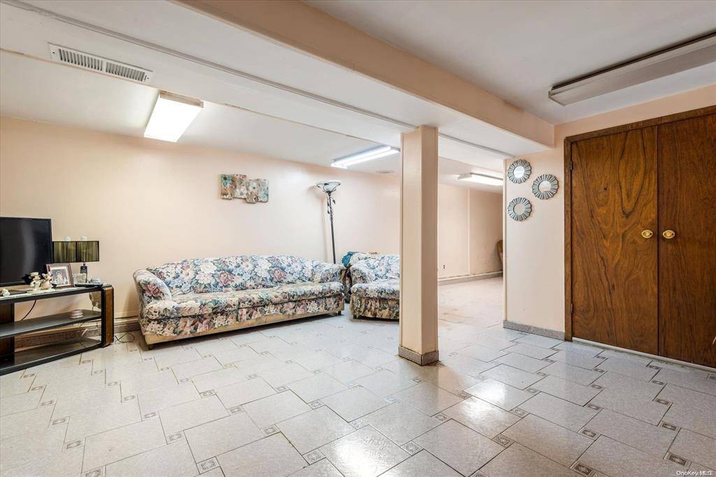 #21 photo, 1772 68th Street, ブルックリン区 Bensonhurst , NY 11204