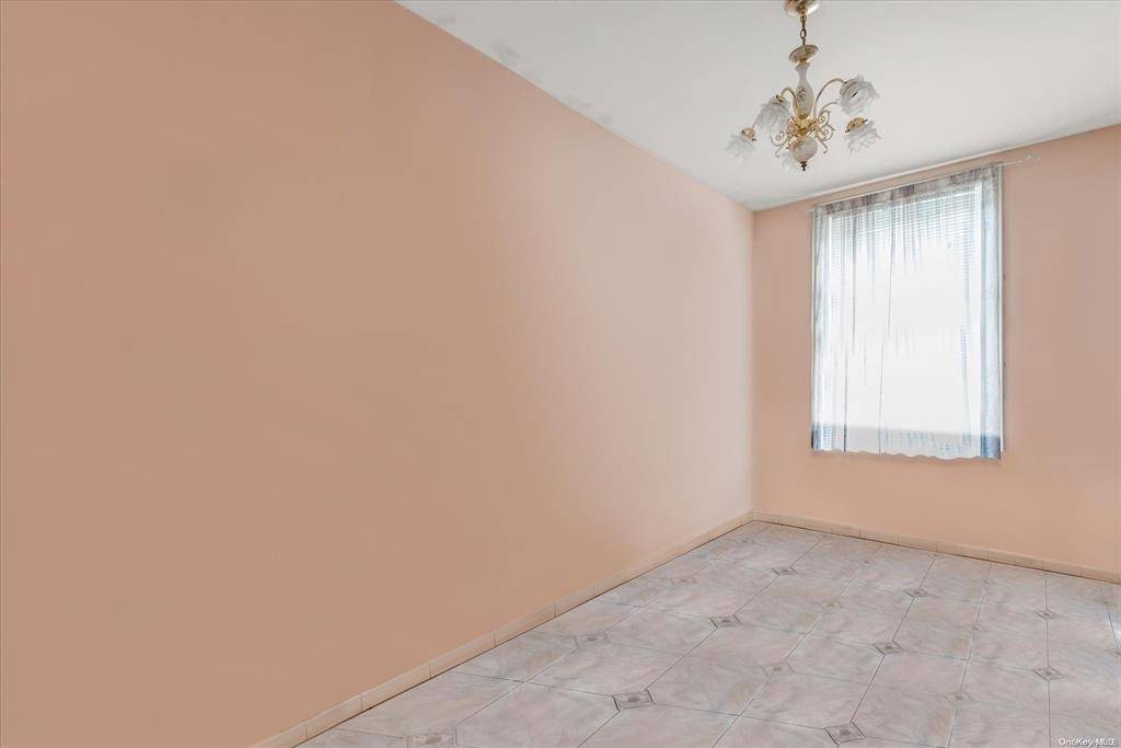 #8 photo, 1772 68th Street, ブルックリン区 Bensonhurst , NY 11204