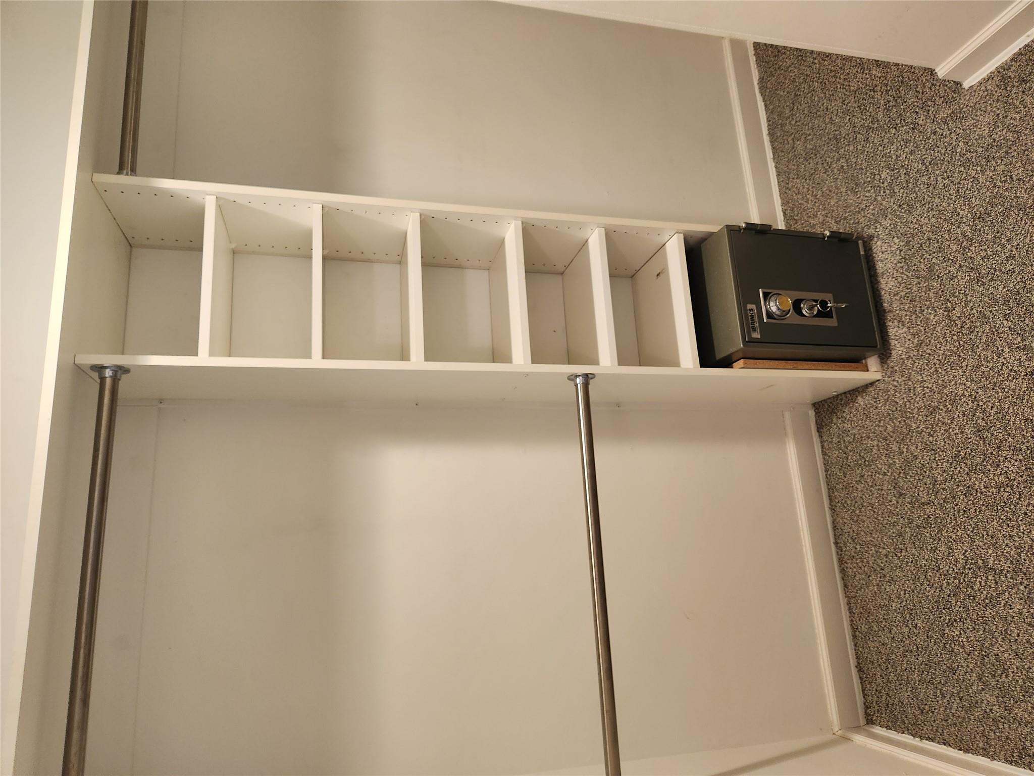 #12 photo, 1 Bengeyfield Drive, 长岛 East Williston , NY 11596