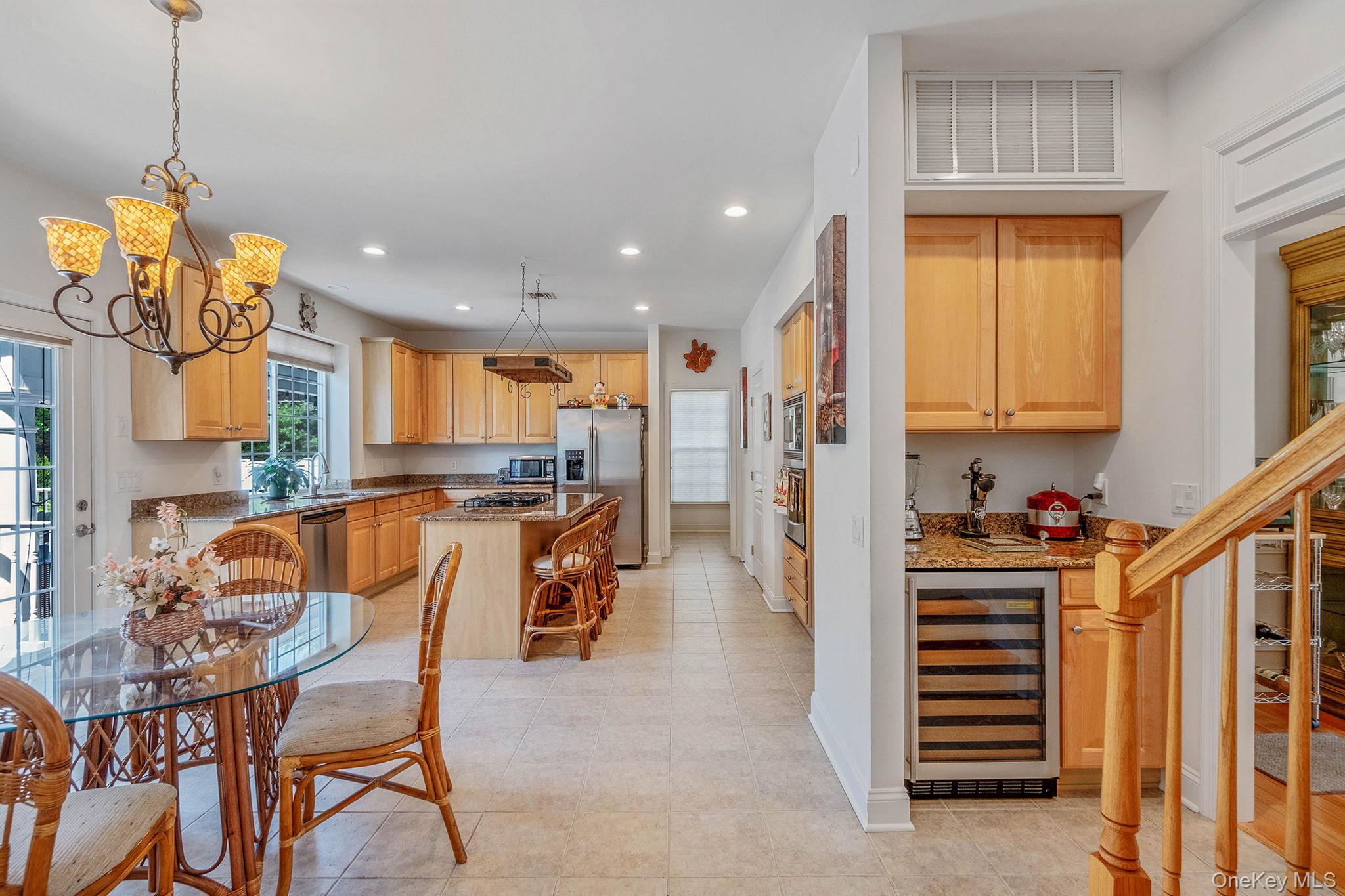 #14 photo, 29 Pinehurst Drive, サフォーク郡 Mount Sinai , NY 11766