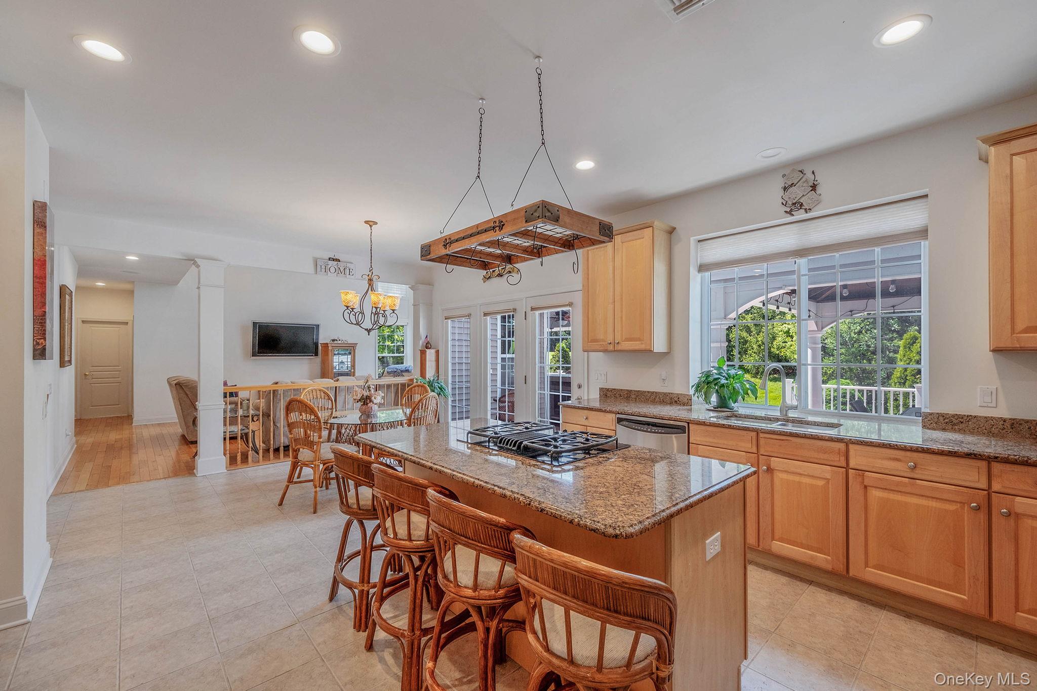 #17 photo, 29 Pinehurst Drive, サフォーク郡 Mount Sinai , NY 11766