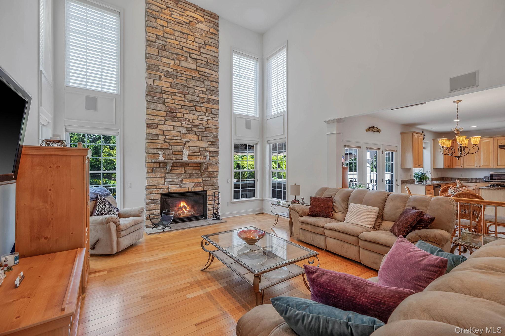 #18 photo, 29 Pinehurst Drive, サフォーク郡 Mount Sinai , NY 11766