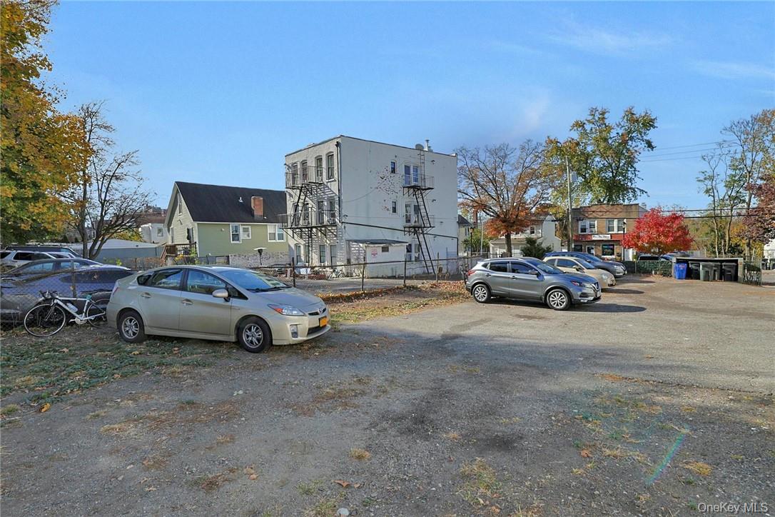 #11 photo, 141 Ferris Avenue, White Plains , NY 10603