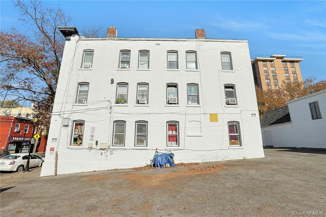 #7 photo, 141 Ferris Avenue, White Plains , NY 10603