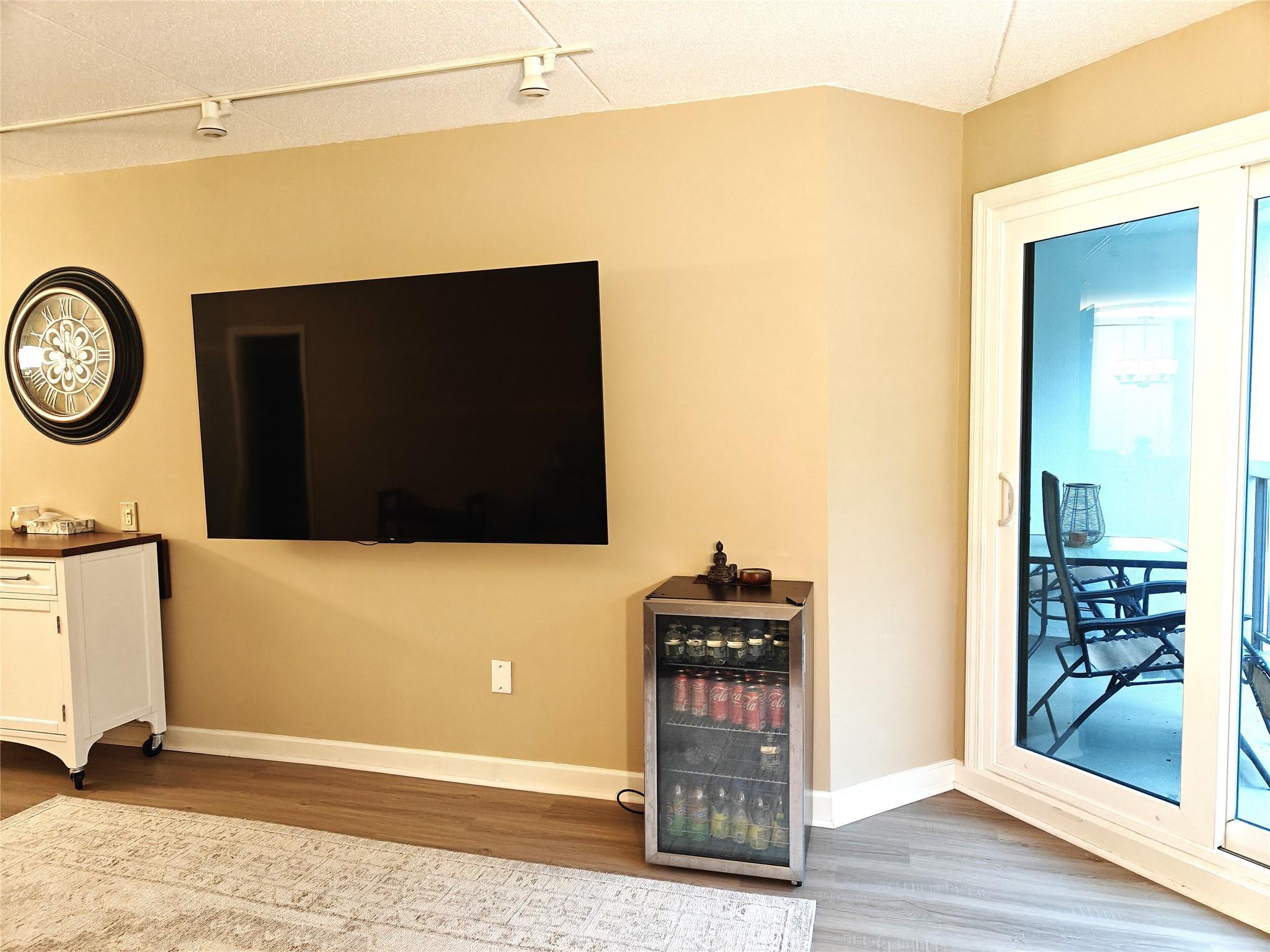 #10 photo, 300 High Point Drive, Hartsdale , NY 10530