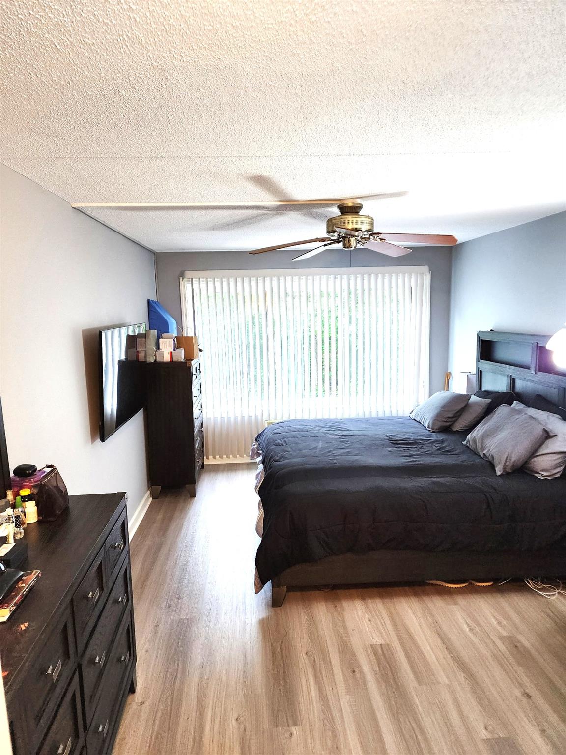 #18 photo, 300 High Point Drive, Hartsdale , NY 10530