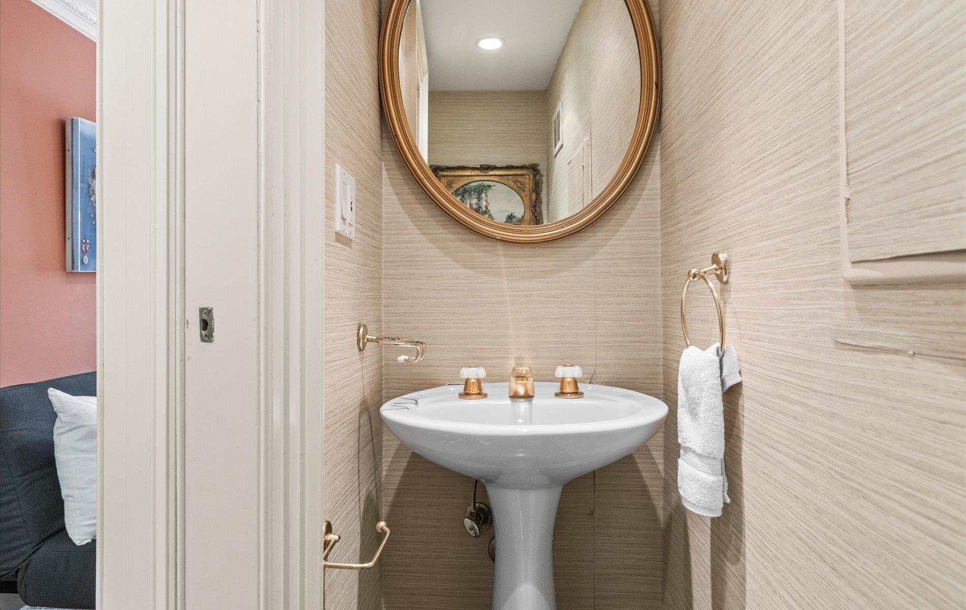 #15 photo, 80 E Broadway, ナッソー郡 Roslyn , NY 11576