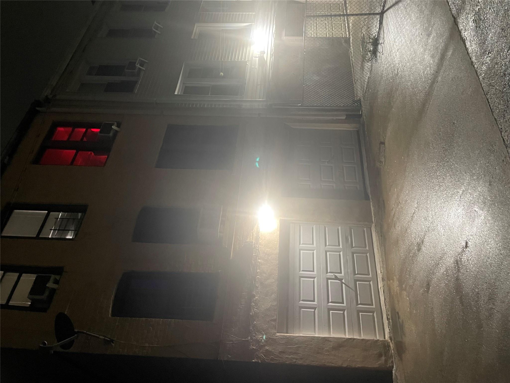 #12 photo, 3418 Irwin Avenue, ブロンクス区 Bronx , NY 10463