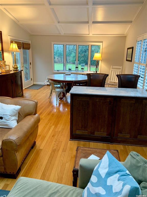 #3 photo, 6 Lynn Court, サフォーク郡 Hampton Bays , NY 11946