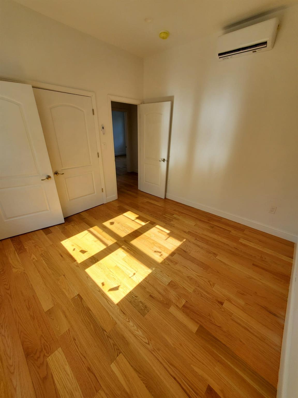 #7 photo, 1415 pinson street, クイーンズ区 Far Rockaway , NY 11691