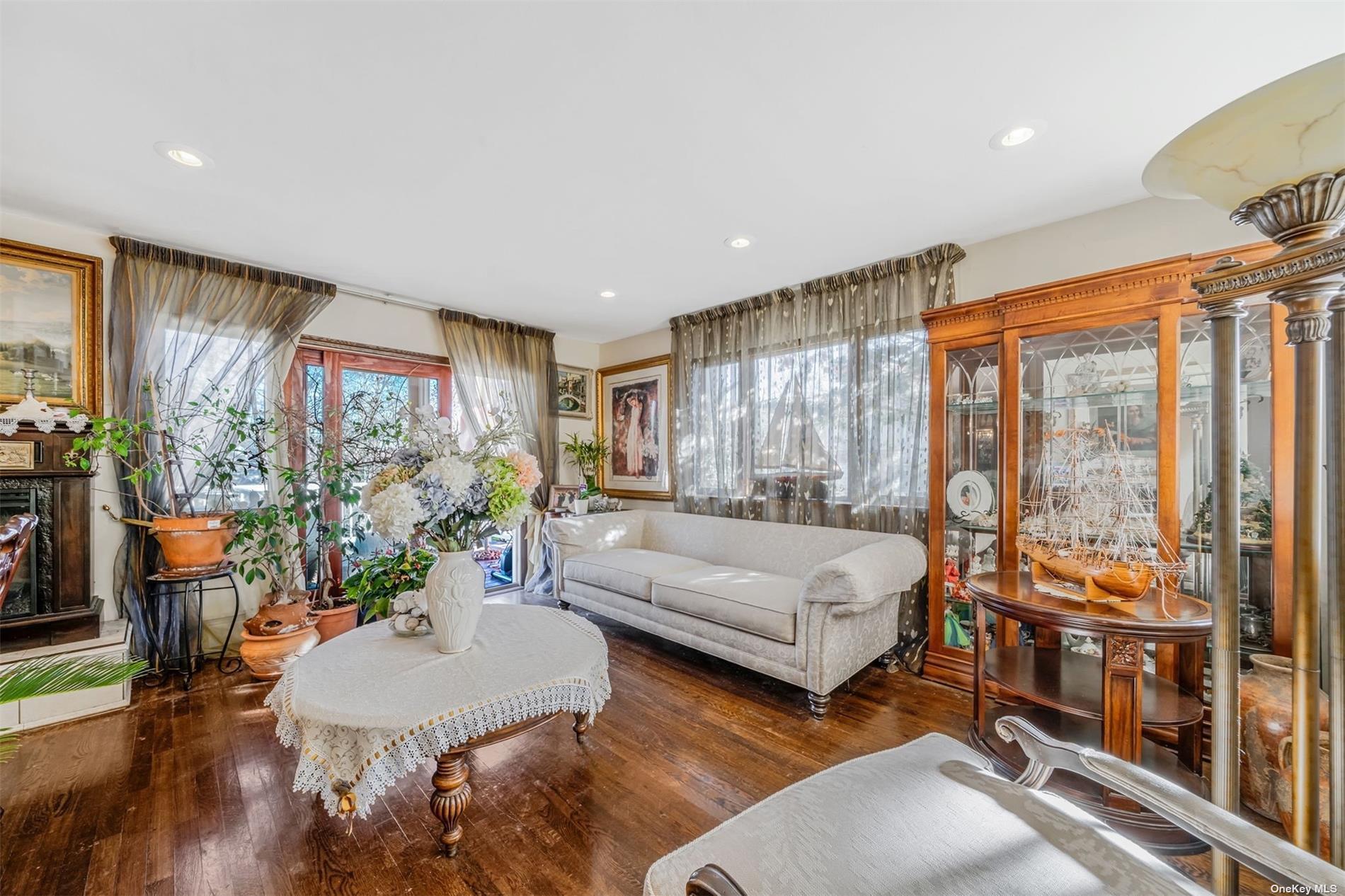 #10 photo, 618 Wall Street, ナッソー郡 West Hempstead , NY 11552