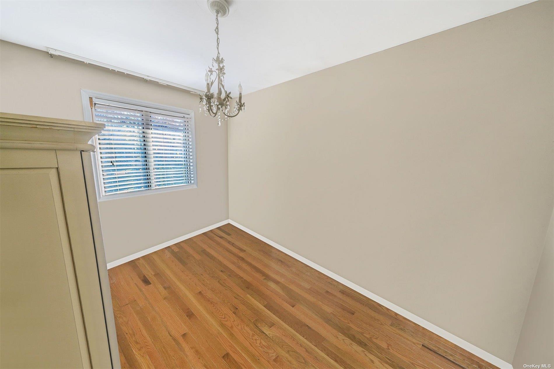 #17 photo, 618 Wall Street, ナッソー郡 West Hempstead , NY 11552