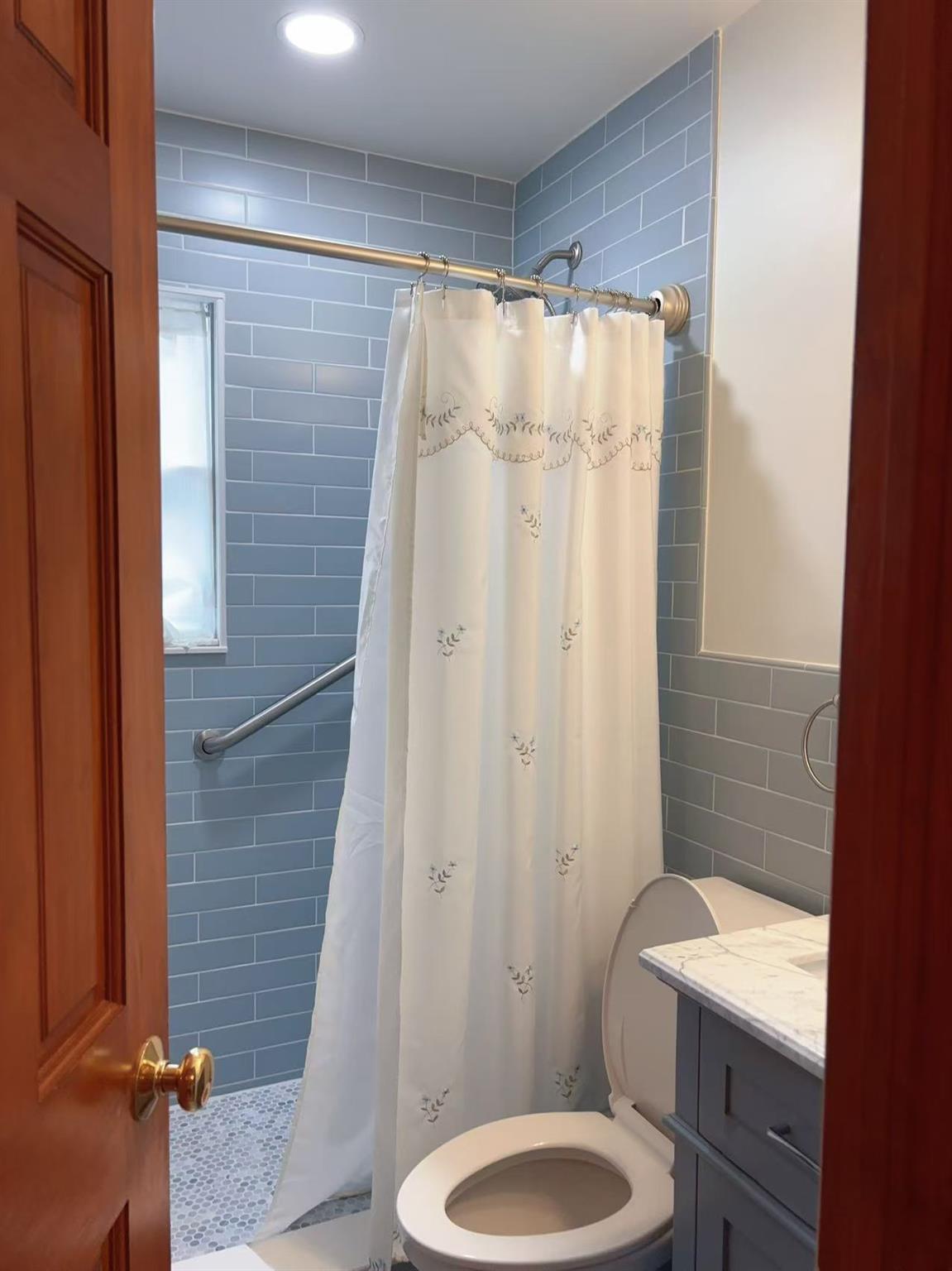 #6 photo, 2090 Post Street, ナッソー郡 East Meadow , NY 11554