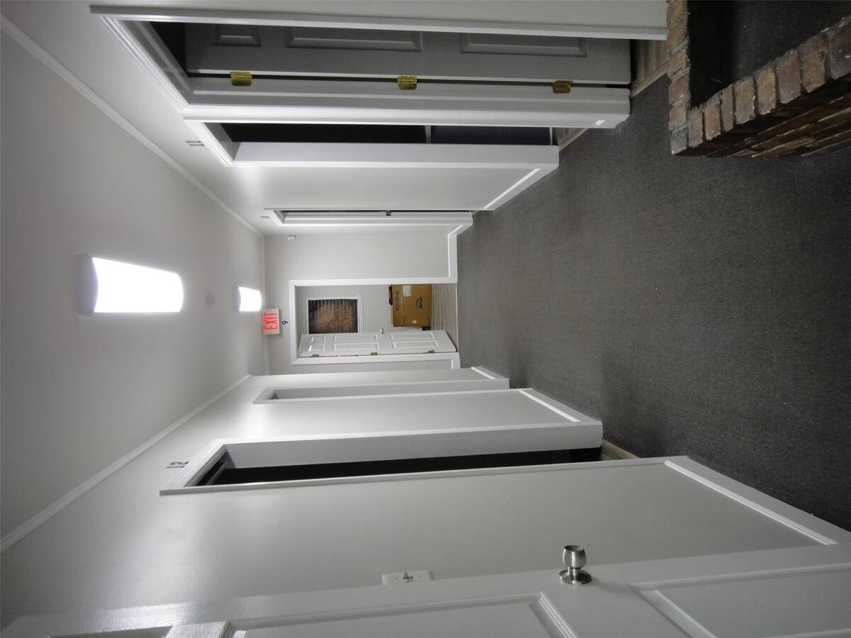 #4 photo, 109 Carleton, サフォーク郡 Central Islip , NY 11722