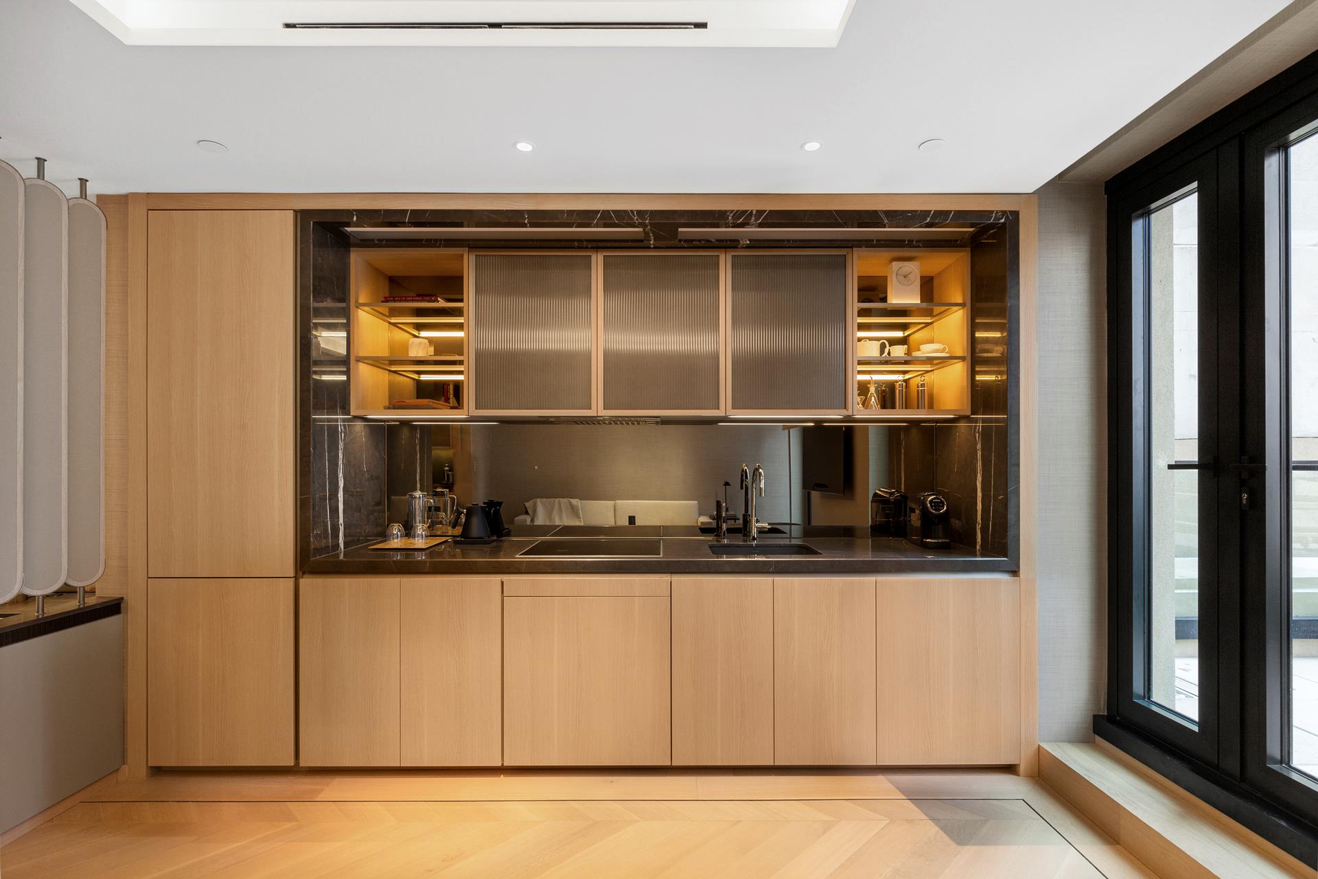 #4 photo, 685 5TH Avenue, マンハッタン Midtown East , NY 10022