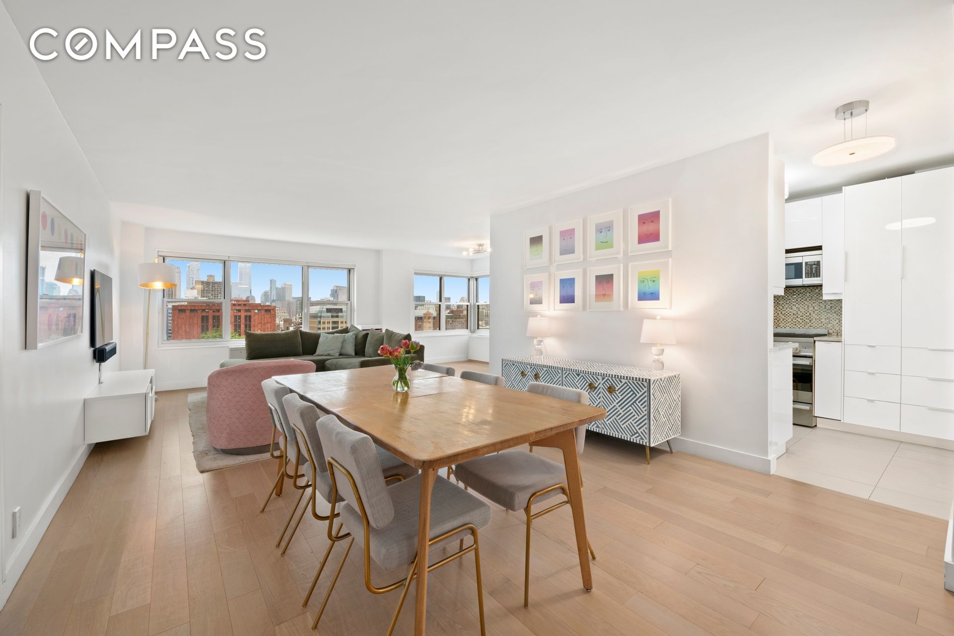 #1 photo, 20 E 9th Street, Greenwich Village , NY 10003